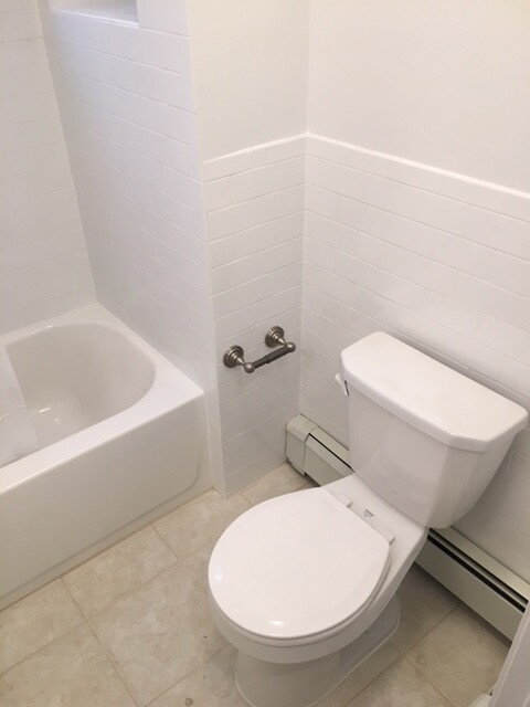 2 bed, 1 bath apartment for rent at 1640 Commonwealth Ave Unit 0.., Brighton — photo 4 of 4