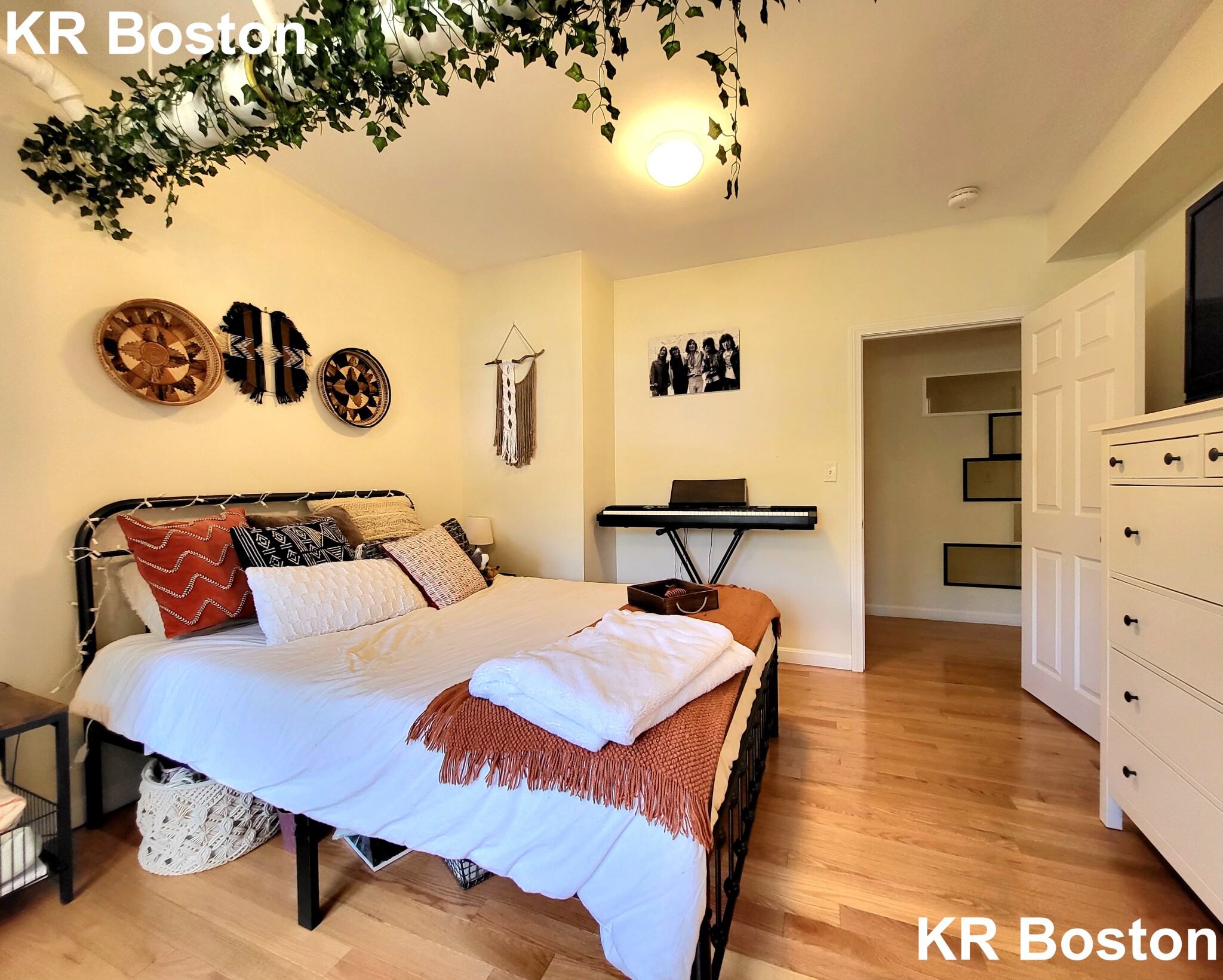2 bed, 1 bath apartment for rent at 1640 Commonwealth Ave Unit 0-, Brighton — photo 1 of 3