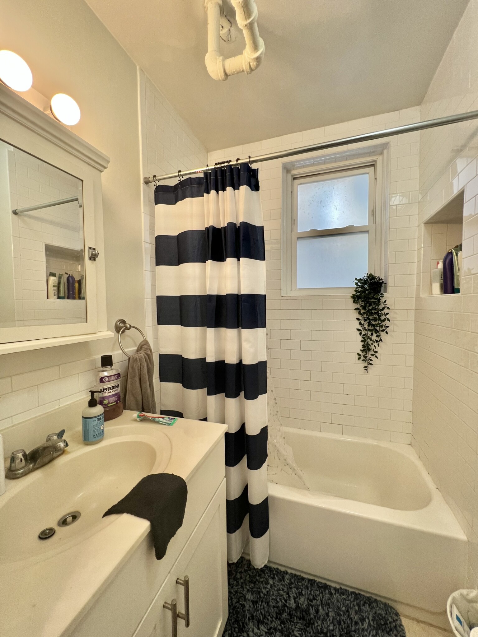 2 bed, 1 bath apartment for rent at 1640 Commonwealth Ave Unit .., Brighton — photo 4 of 6