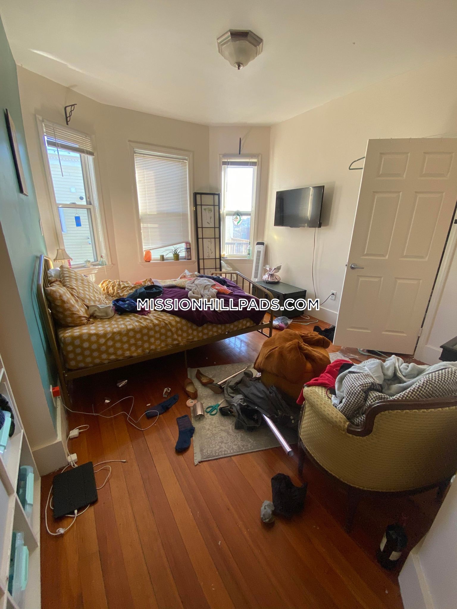 4 bed, 1 bath apartment for rent at 22 Fisher Ave Unit 4, Mission Hill — photo 7 of 15