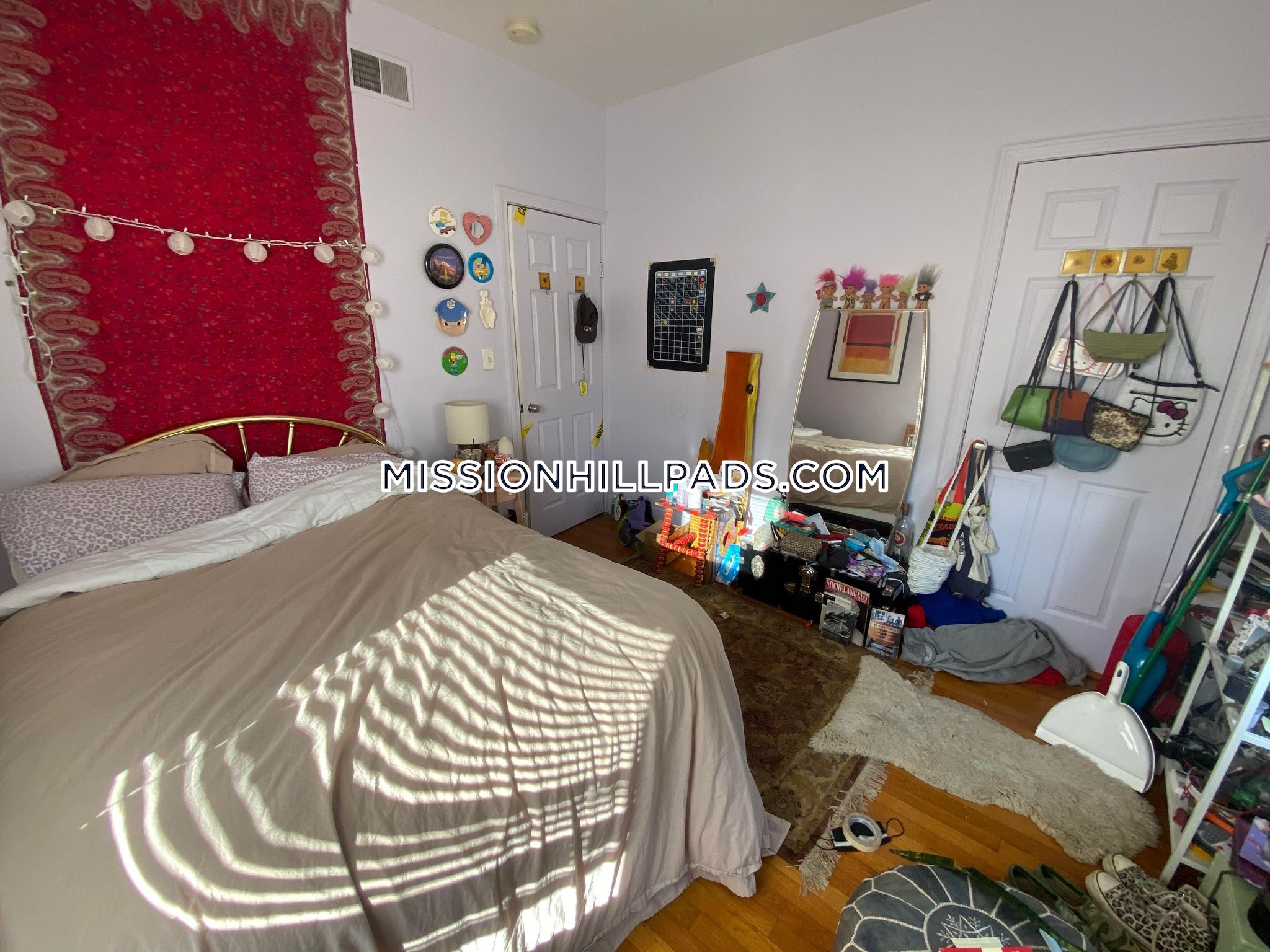 4 bed, 1 bath apartment for rent at 22 Fisher Ave Unit 4, Mission Hill — photo 14 of 15