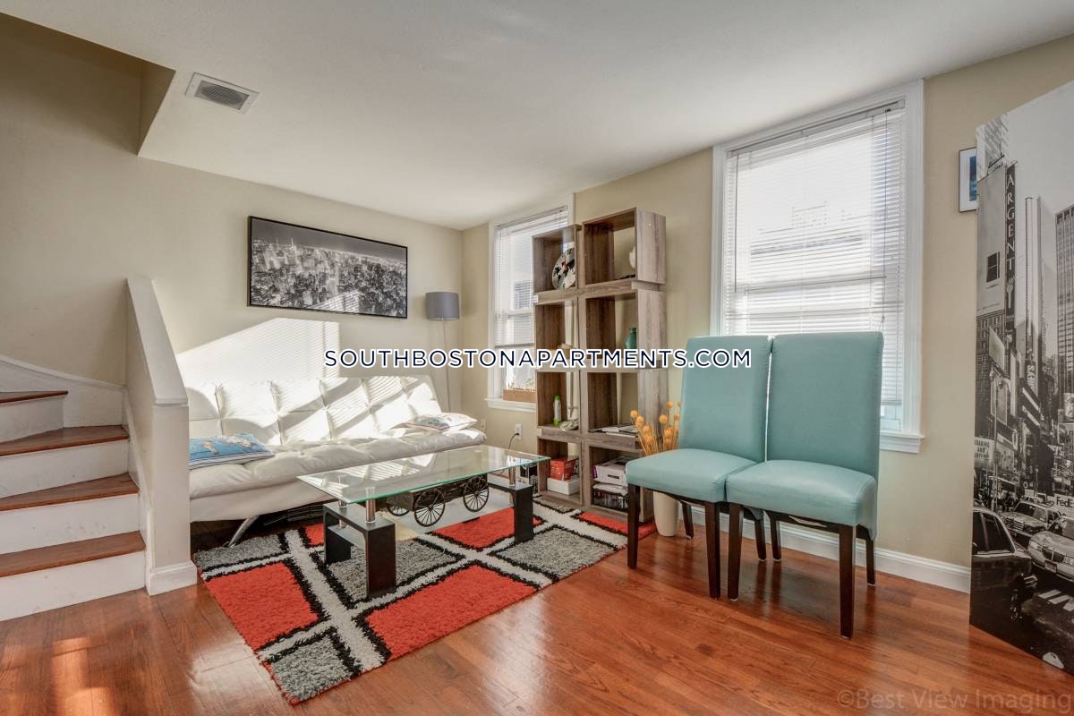 4 bed, 2 bath apartment for rent at 292 D St Unit 2, South Boston — photo 4 of 12