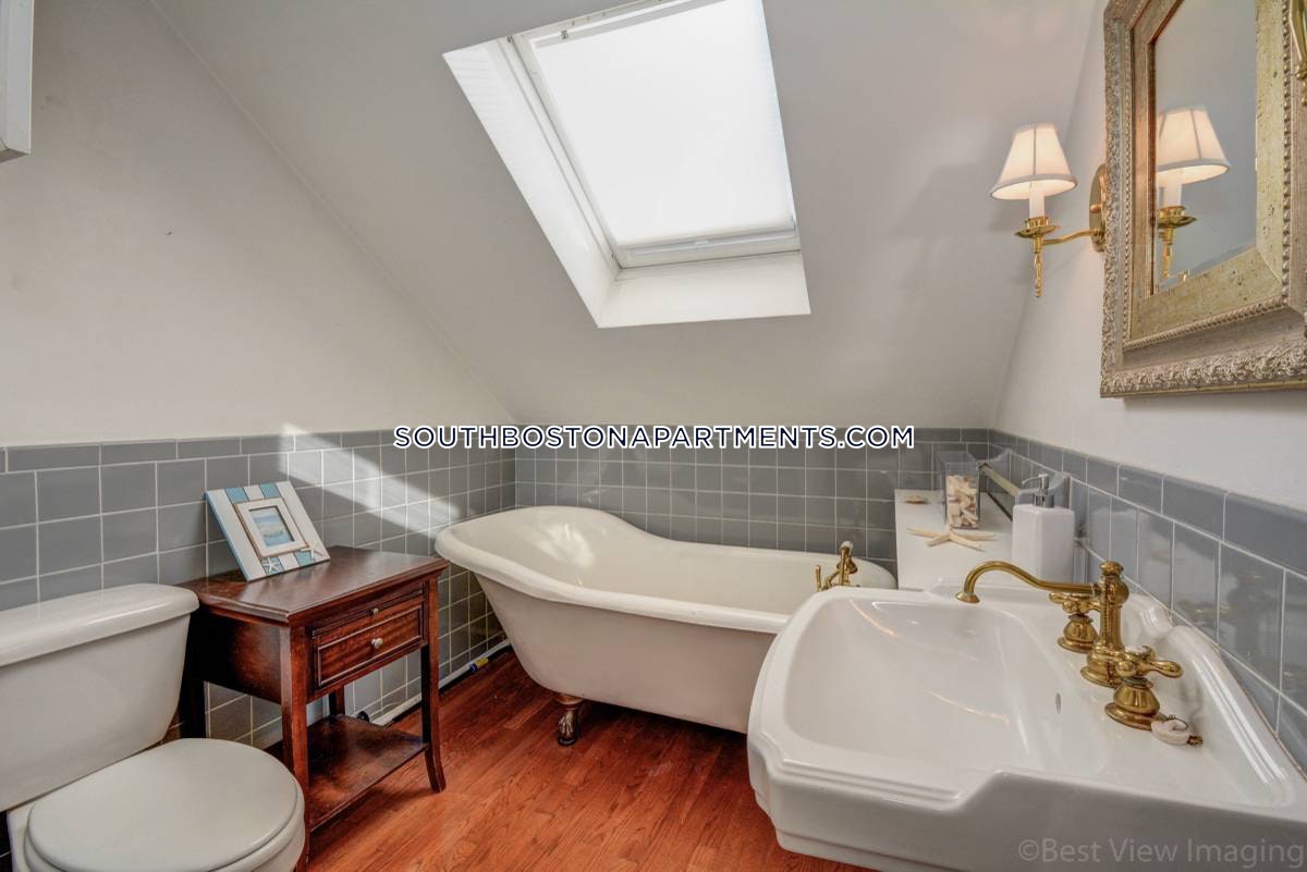 4 bed, 2 bath apartment for rent at 292 D St Unit 2, South Boston — photo 11 of 12