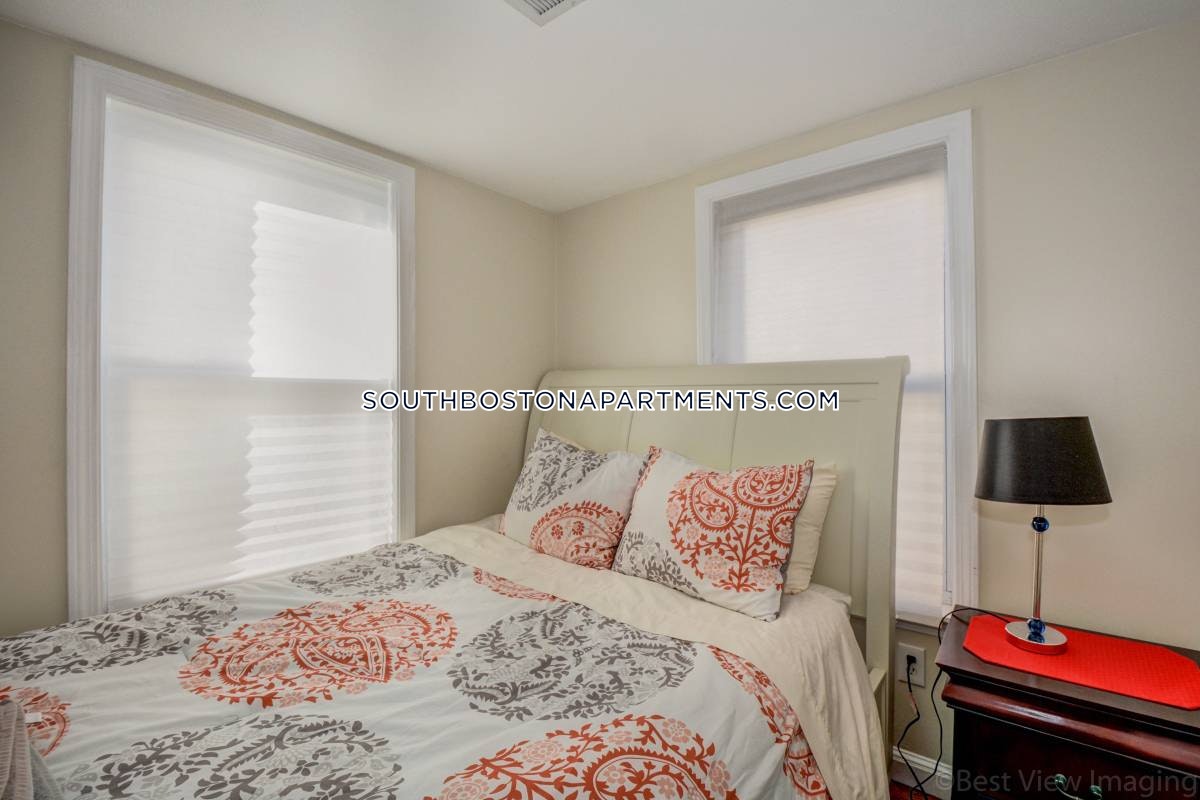 4 bed, 2 bath apartment for rent at 292 D St Unit 2, South Boston — photo 7 of 12