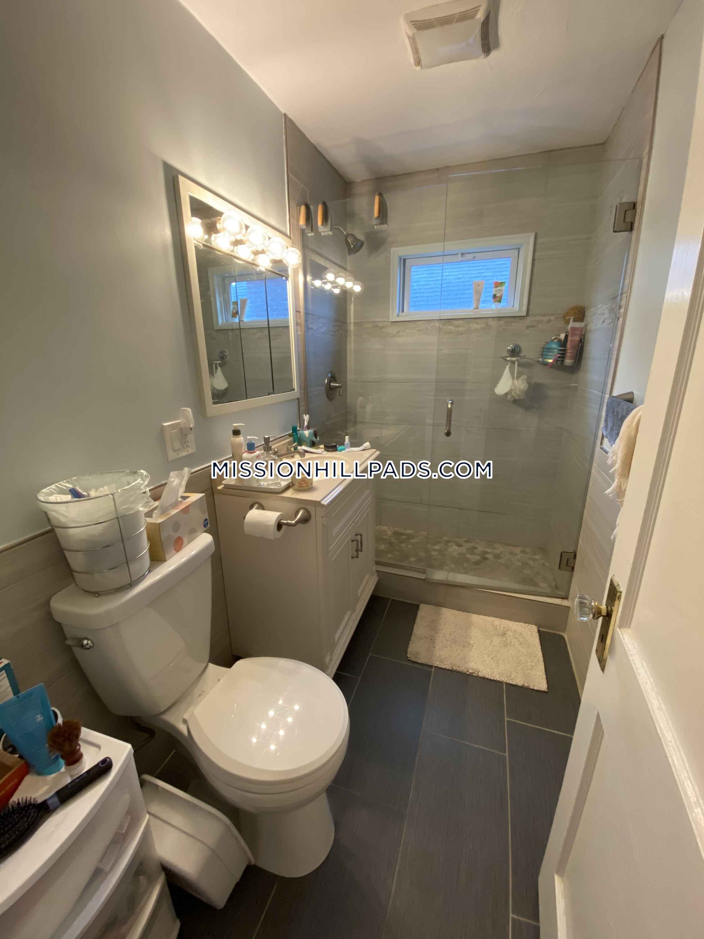 3 bed, 1 bath apartment for rent at 20 Sachem St Unit 2, Mission Hill — photo 9 of 9