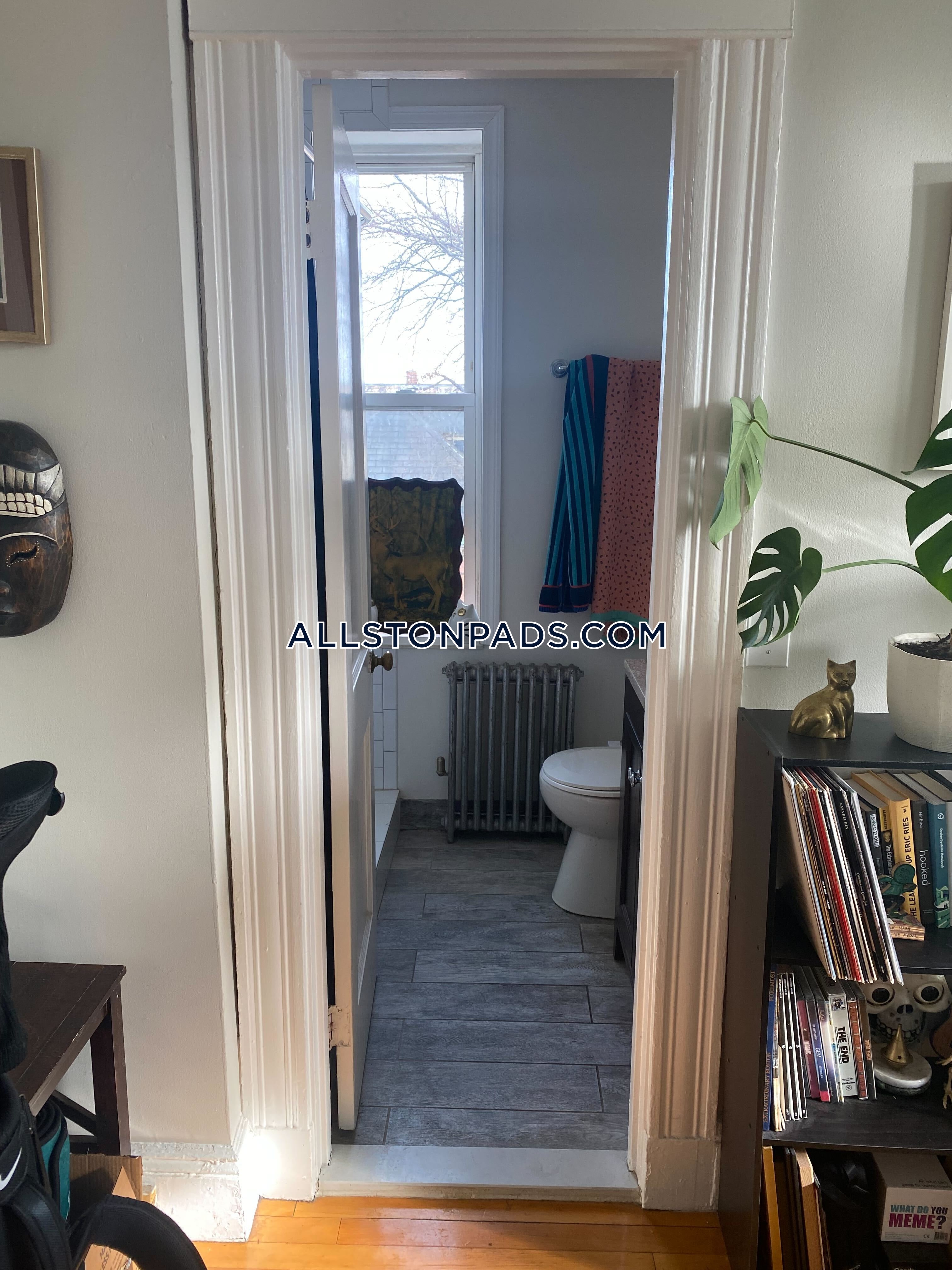 1 bed, 1 bath apartment for rent at 12 Farrington Ave Unit 5A, Allston — photo 6 of 12