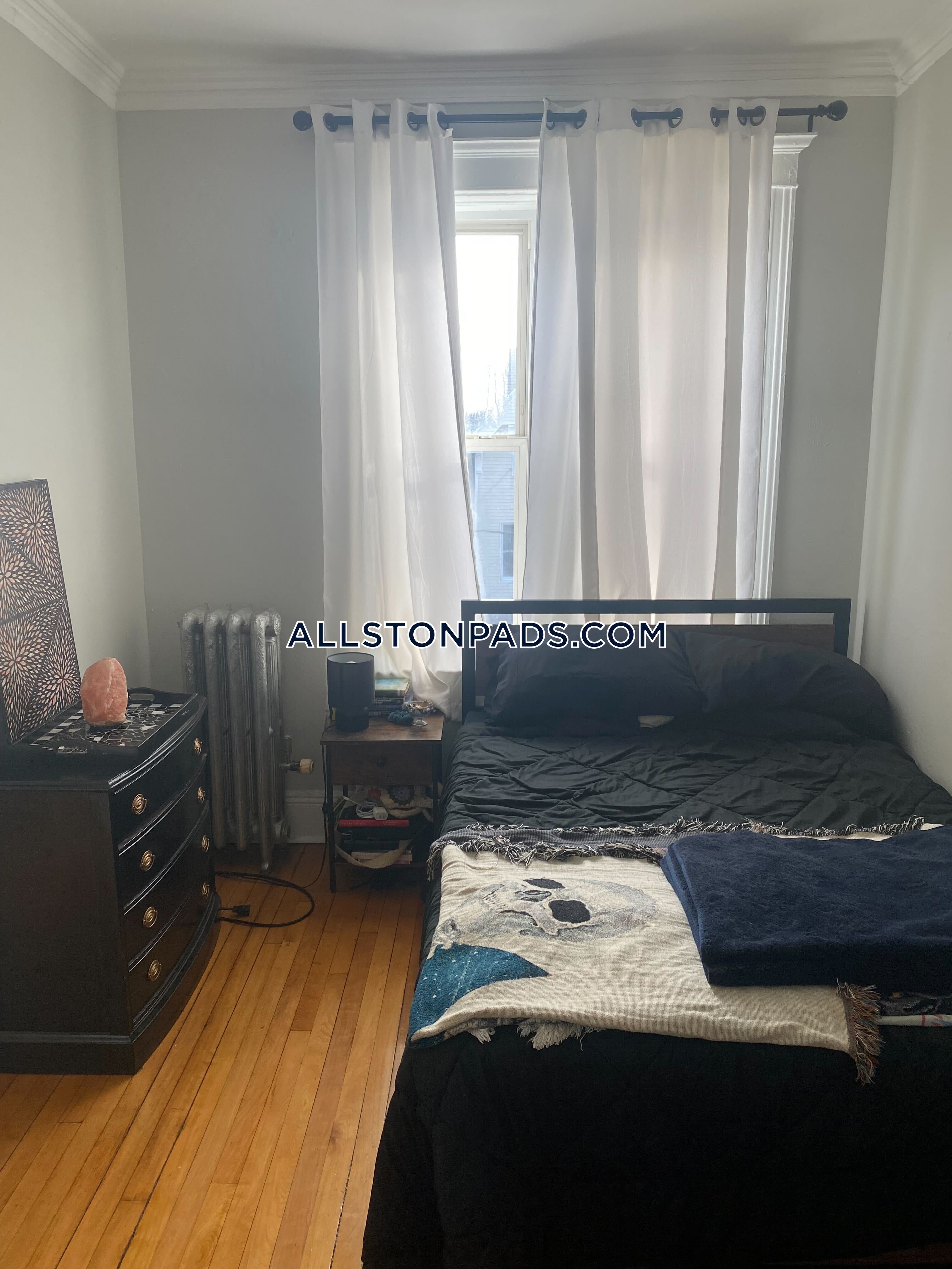 1 bed, 1 bath apartment for rent at 12 Farrington Ave Unit 5A, Allston — photo 9 of 12