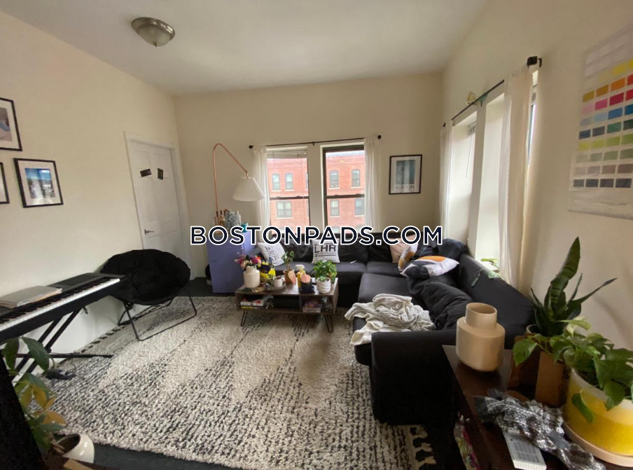 4 bed, 1 bath apartment for rent at 606 Columbus Ave Unit 4, South End — photo 6 of 6