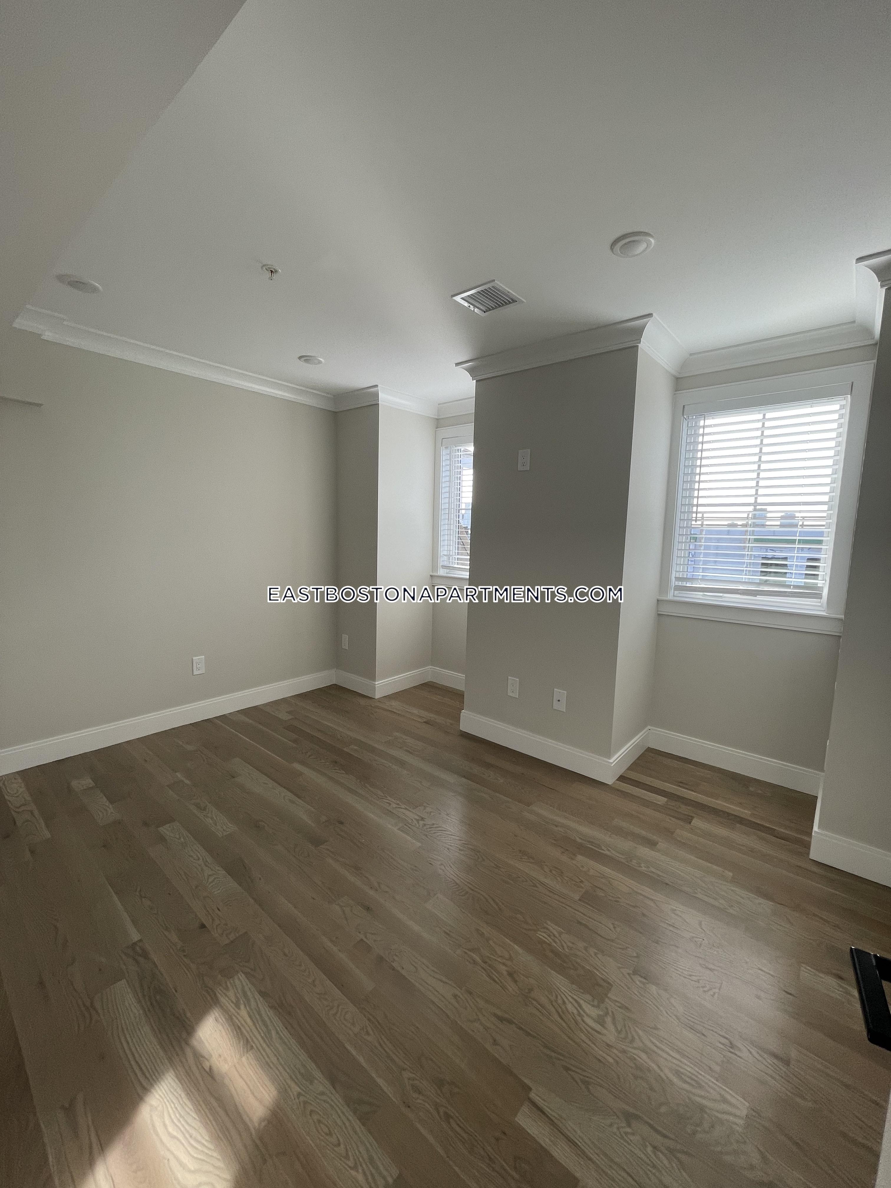 3 bed, 2 bath apartment for rent at 46 Lexington St Unit 4, East Boston — photo 32 of 35