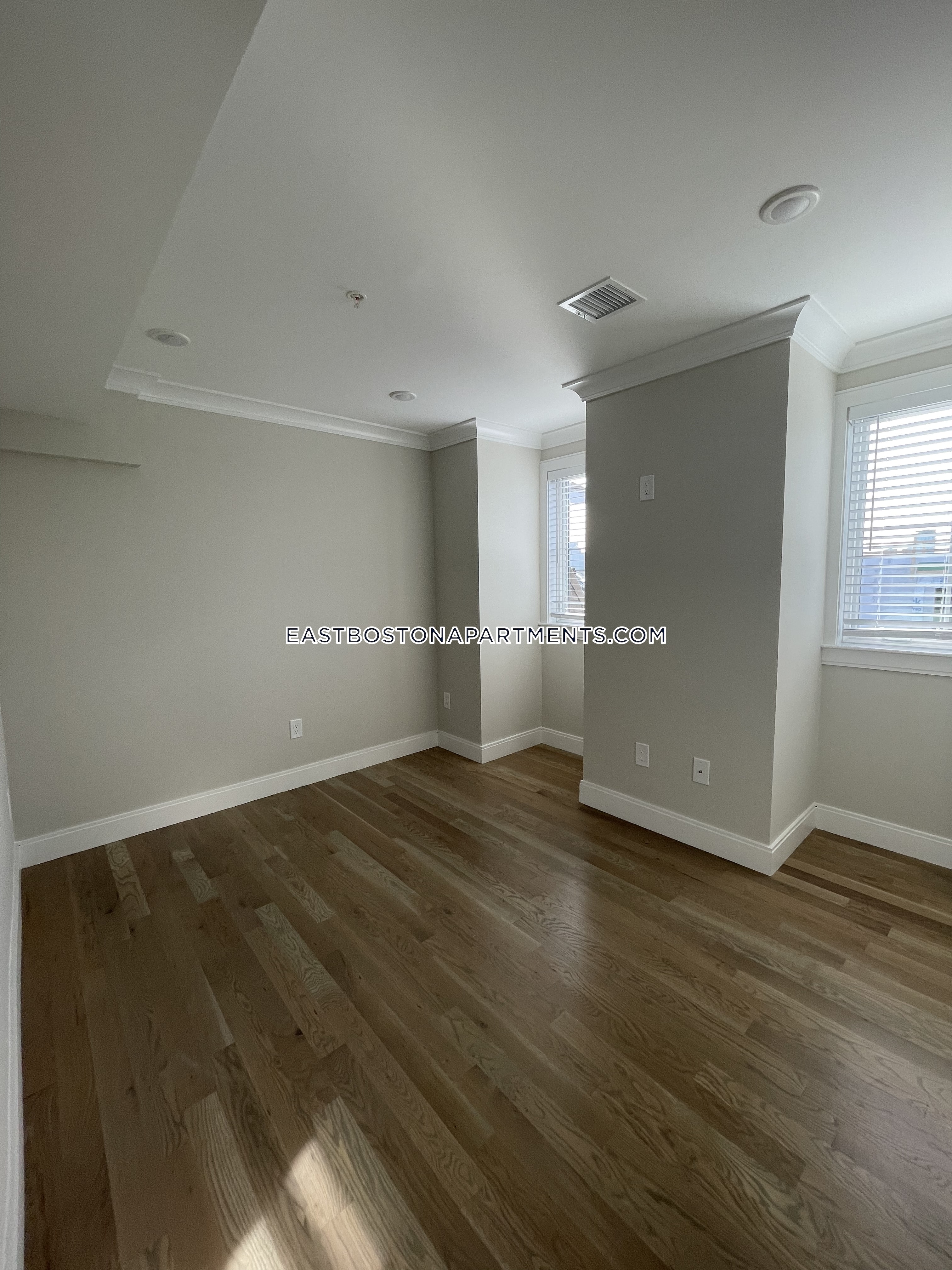 3 bed, 2 bath apartment for rent at 46 Lexington St Unit 4, East Boston — photo 33 of 35