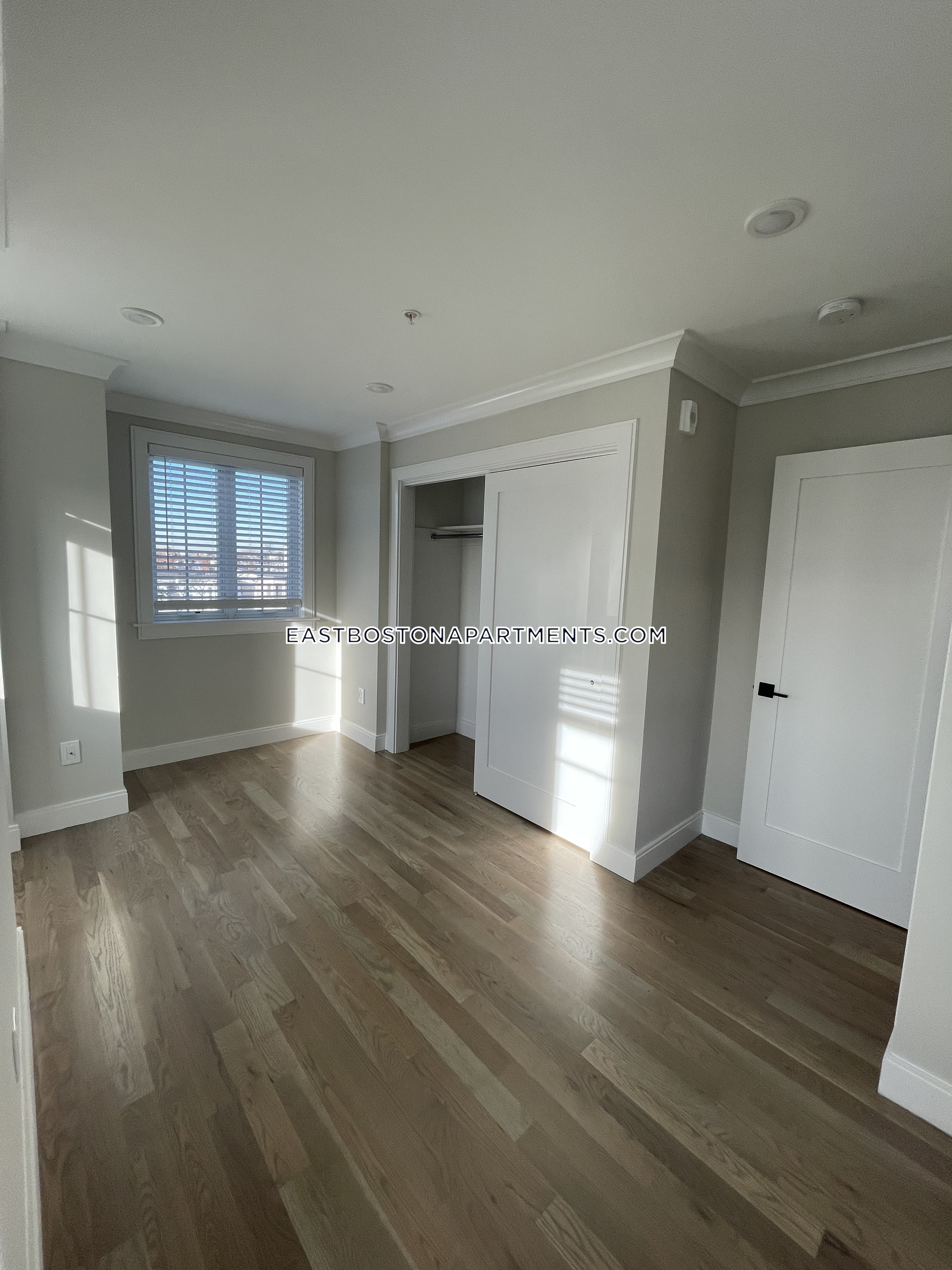 3 bed, 2 bath apartment for rent at 46 Lexington St Unit 4, East Boston — photo 35 of 35
