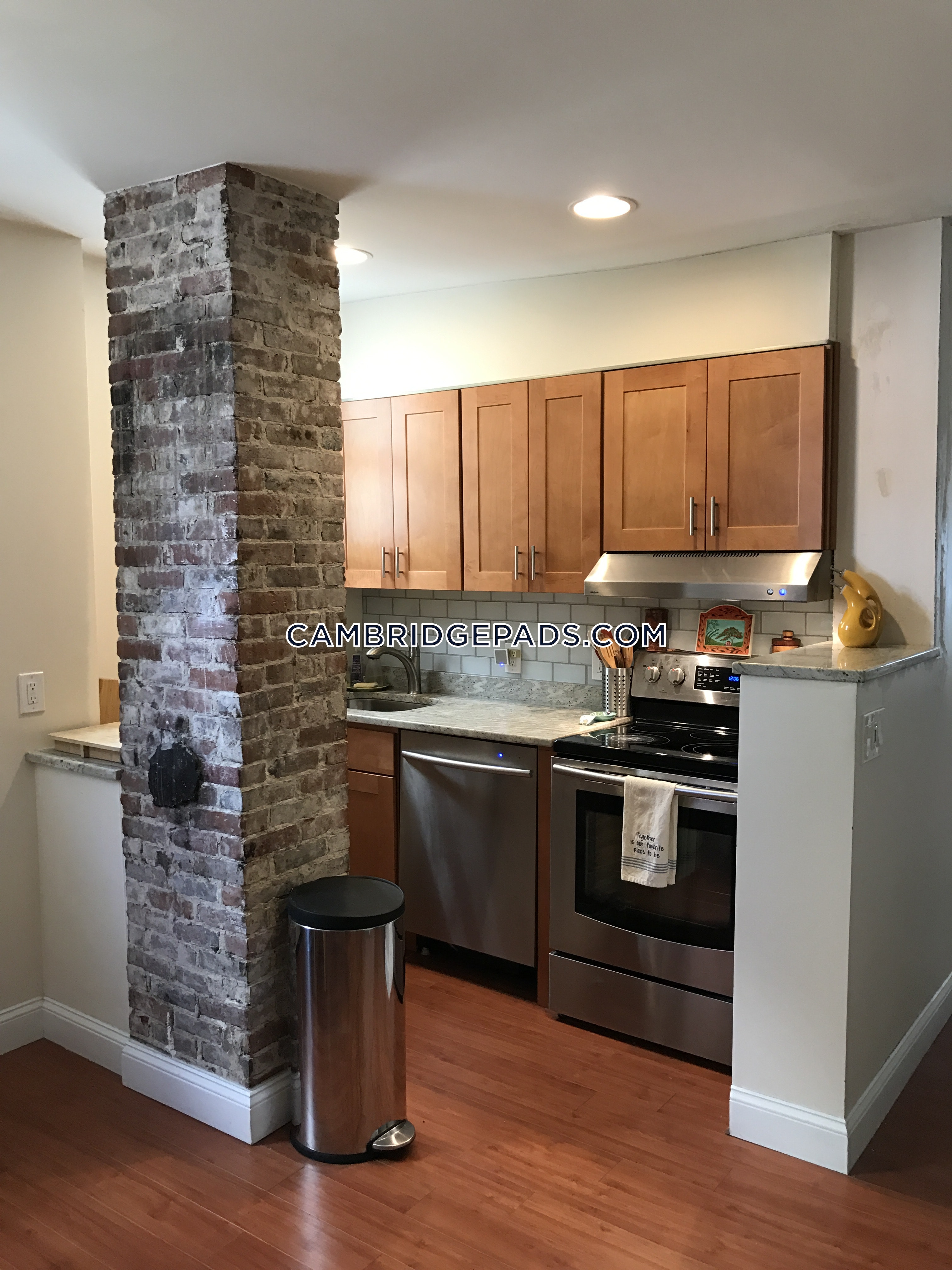 2 bed, 1 bath apartment for rent at 307 Cardinal Medeiros Ave Unit 1, Kendall Square — photo 4 of 15