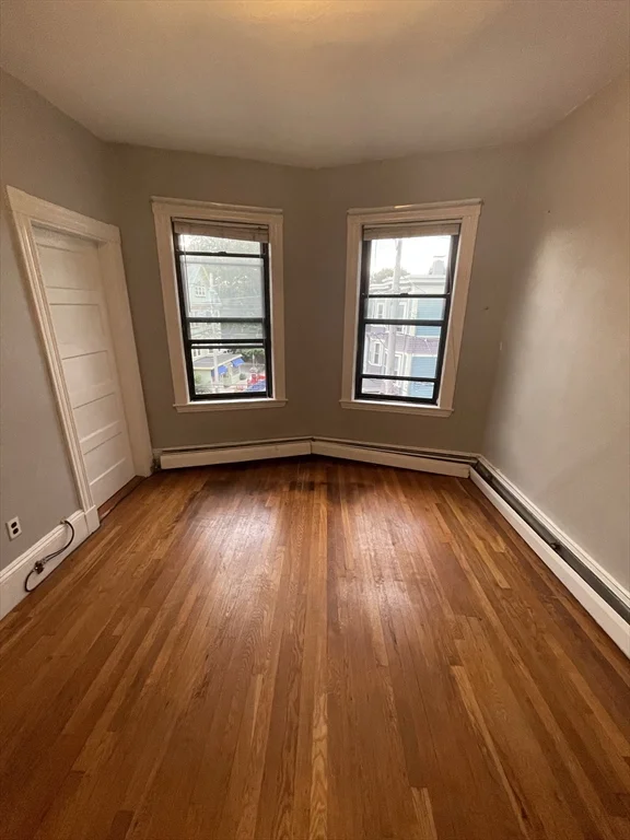 165 Chestnut Ave, Jamaica Plain