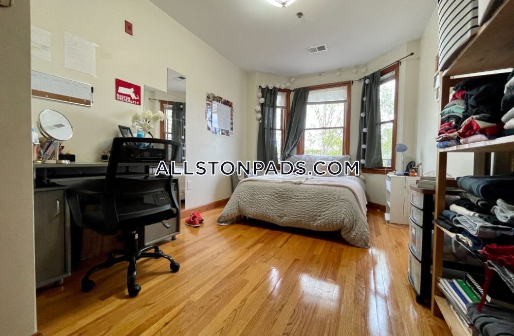 4 bed, 2 bath apartment for rent at 102 Allston St Unit 3.1, Allston — photo 3 of 15