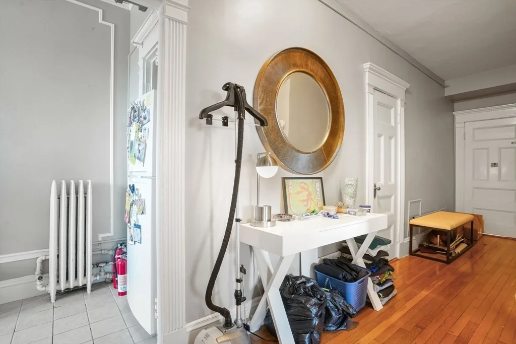 8 Garrison St, Back Bay