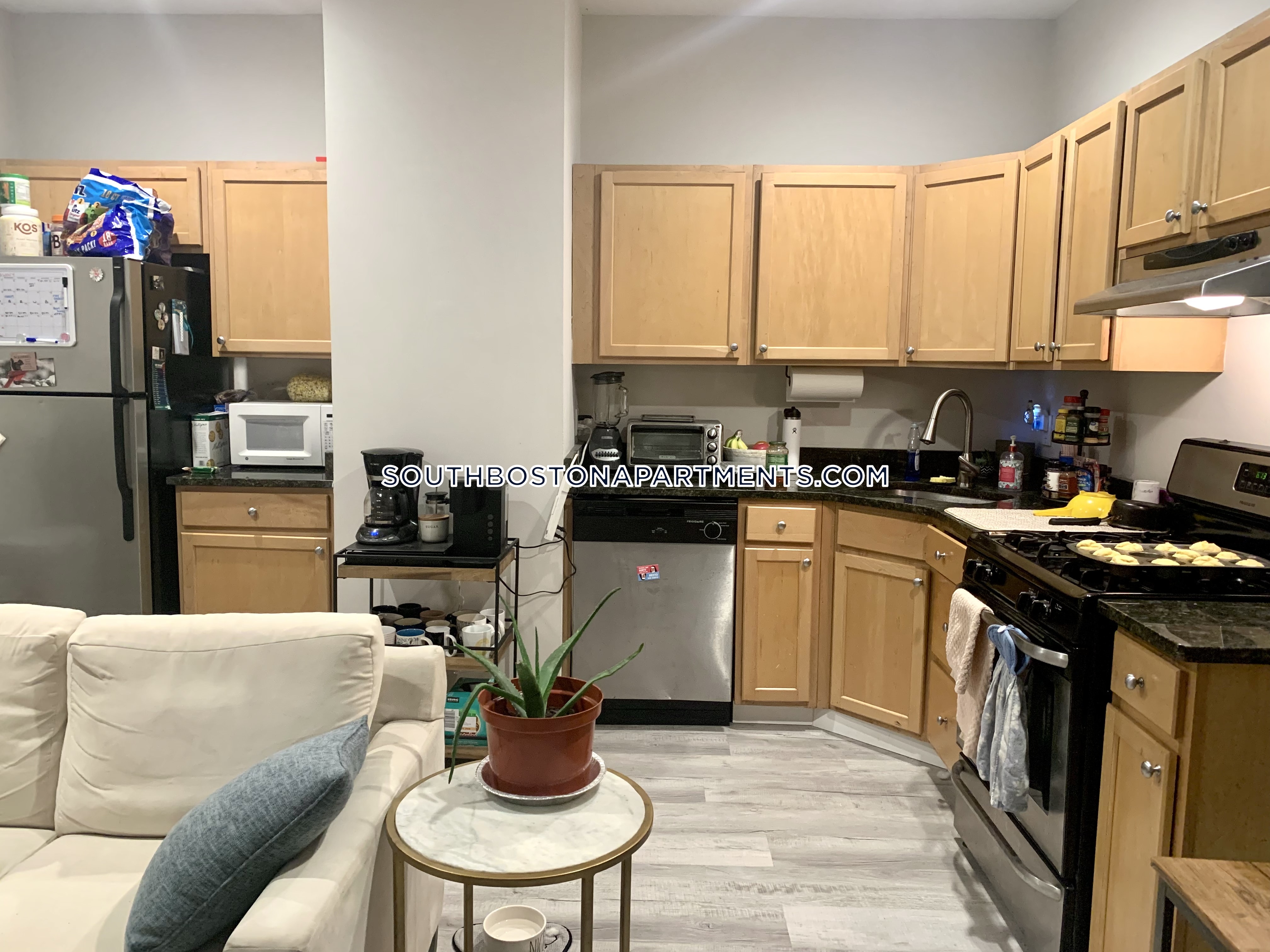 4 bed, 2 bath apartment for rent at 174 Bolton St Unit 1A, South Boston — photo 17 of 27