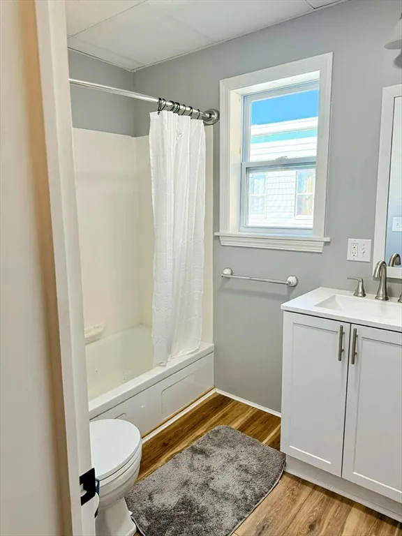 250 Pine St, Gardner