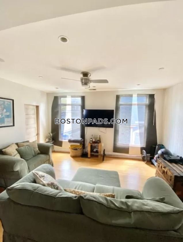 4 bed, 2 bath apartment for rent at 44 Saint Margaret Unit 2, Dorchester — photo 3 of 8