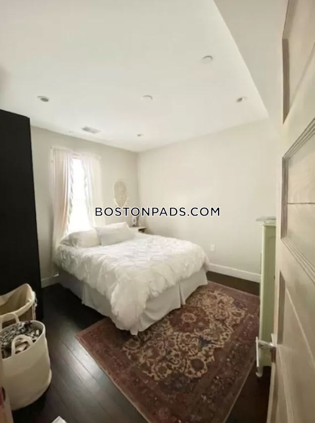 4 bed, 2 bath apartment for rent at 44 Saint Margaret Unit 2, Dorchester — photo 6 of 8