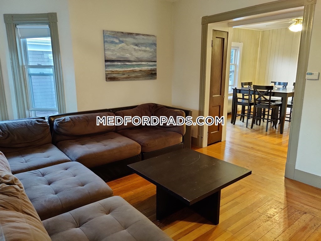 5 bed, 2 bath apartment for rent at 132 George St Unit 2, Tufts University — photo 3 of 14