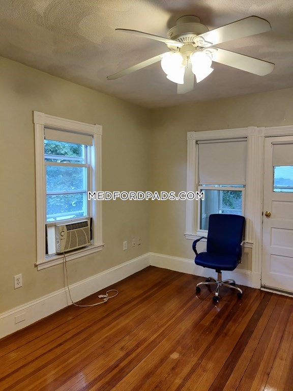 5 bed, 2 bath apartment for rent at 132 George St Unit 2, Tufts University — photo 6 of 14