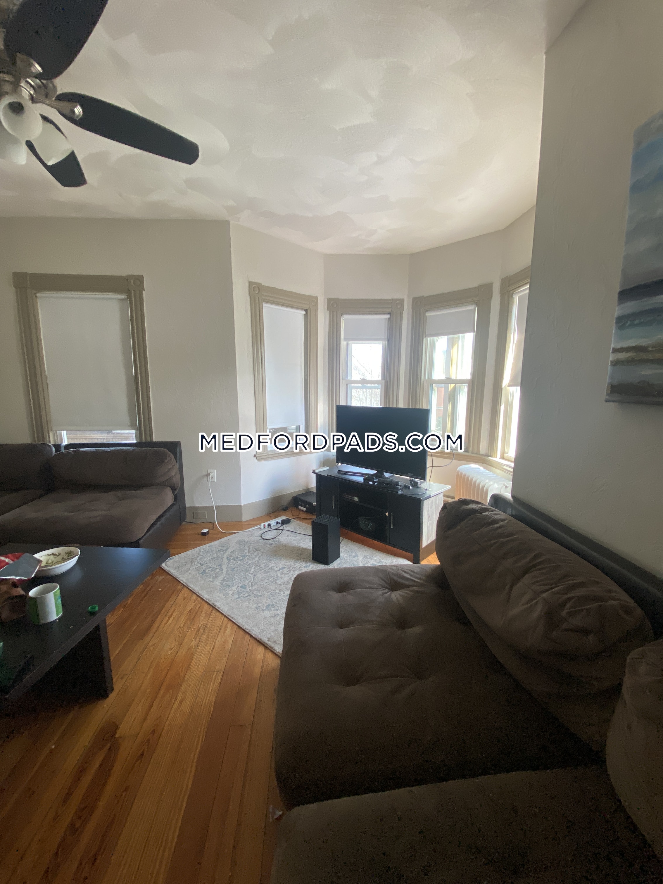 5 bed, 2 bath apartment for rent at 132 George St Unit 2, Tufts University — photo 10 of 14