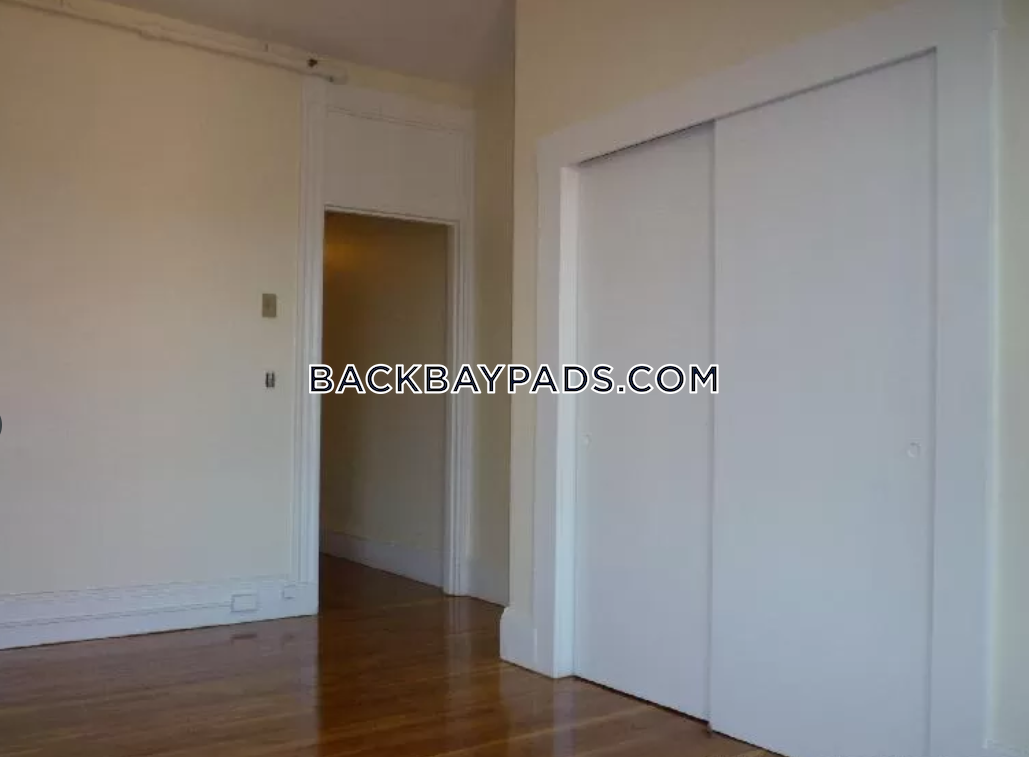 1 bed, 1 bath apartment for rent at 913 Boylston St Unit 4, Back Bay — photo 13 of 14