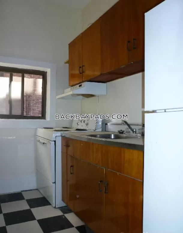 1 bed, 1 bath apartment for rent at 913 Boylston St Unit 4, Back Bay — photo 3 of 14