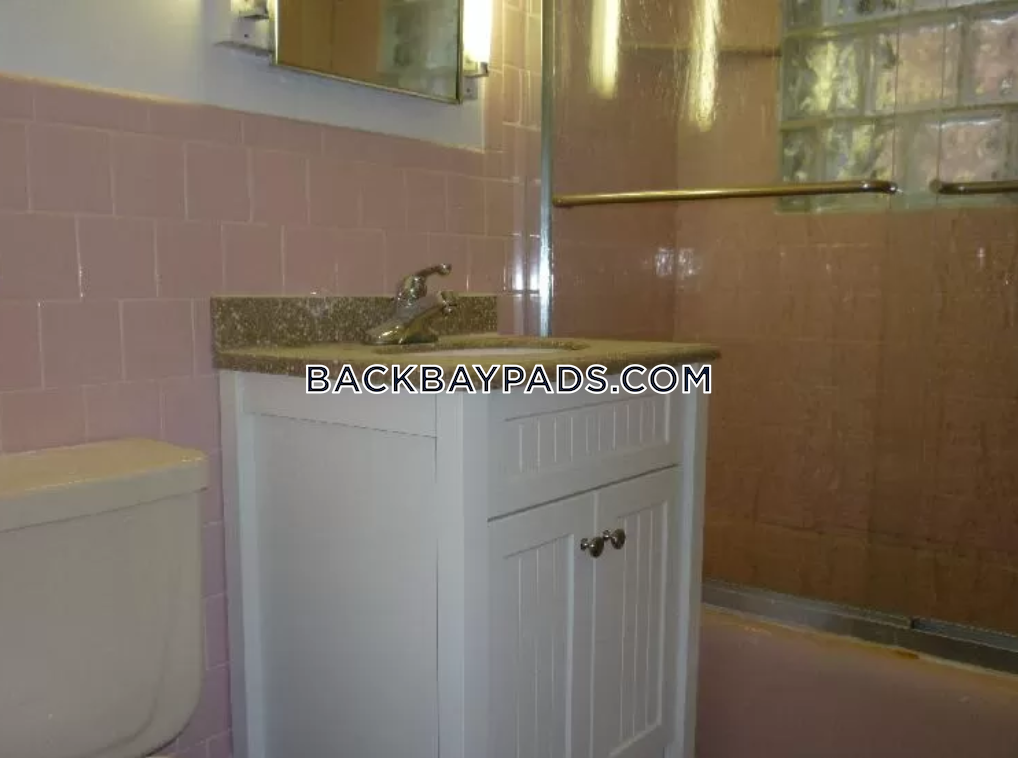 1 bed, 1 bath apartment for rent at 913 Boylston St Unit 4, Back Bay — photo 9 of 14