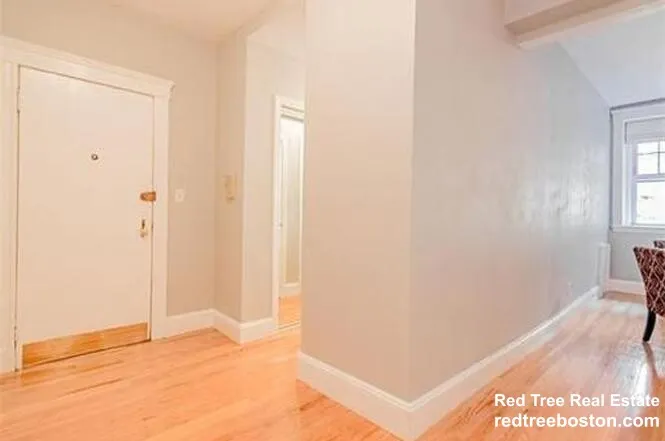 2001 Commonwealth Ave, Brighton