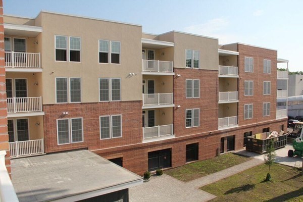 978 Worcester St, Wellesley