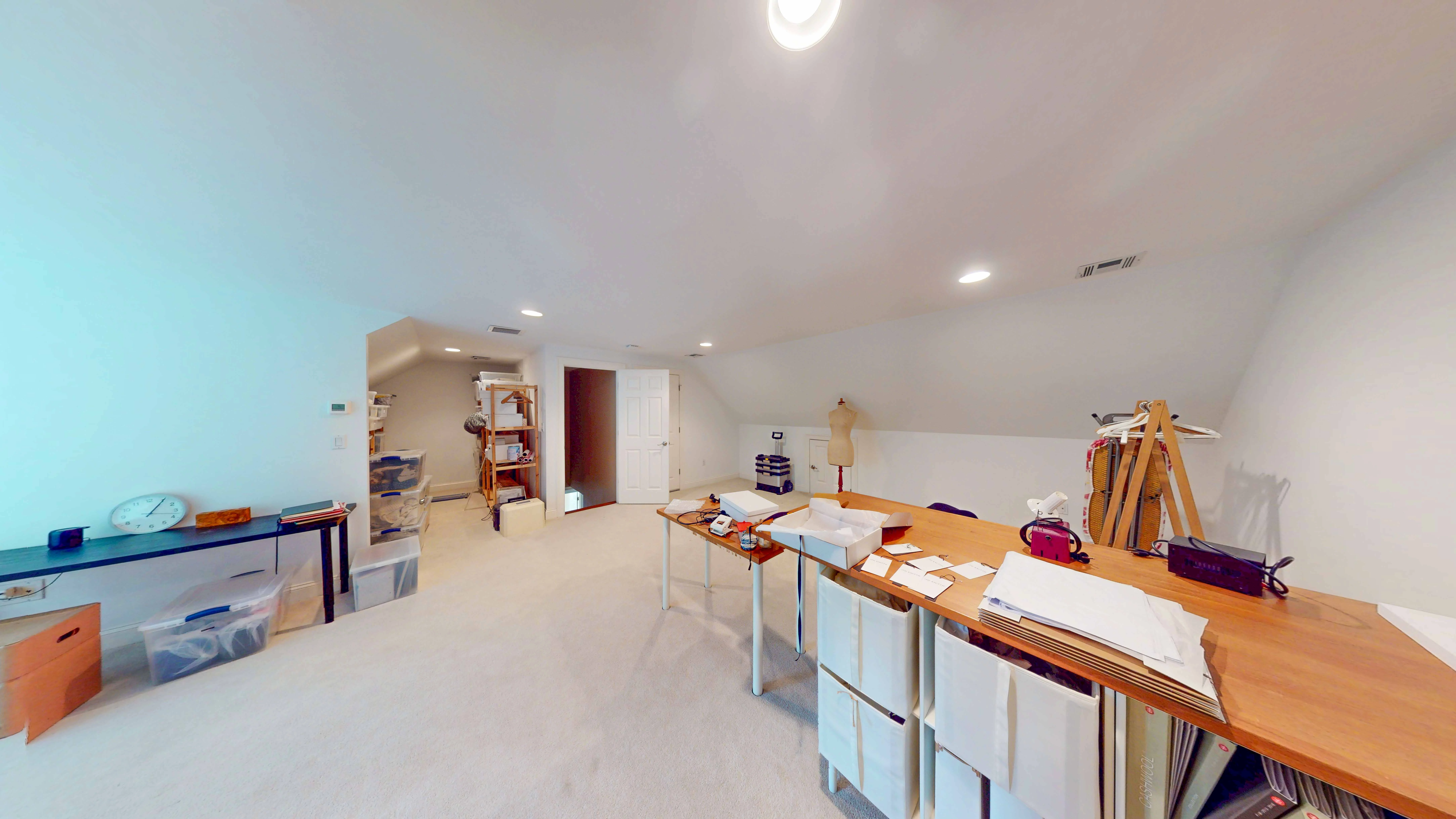 27 Mellon Rd, Wellesley