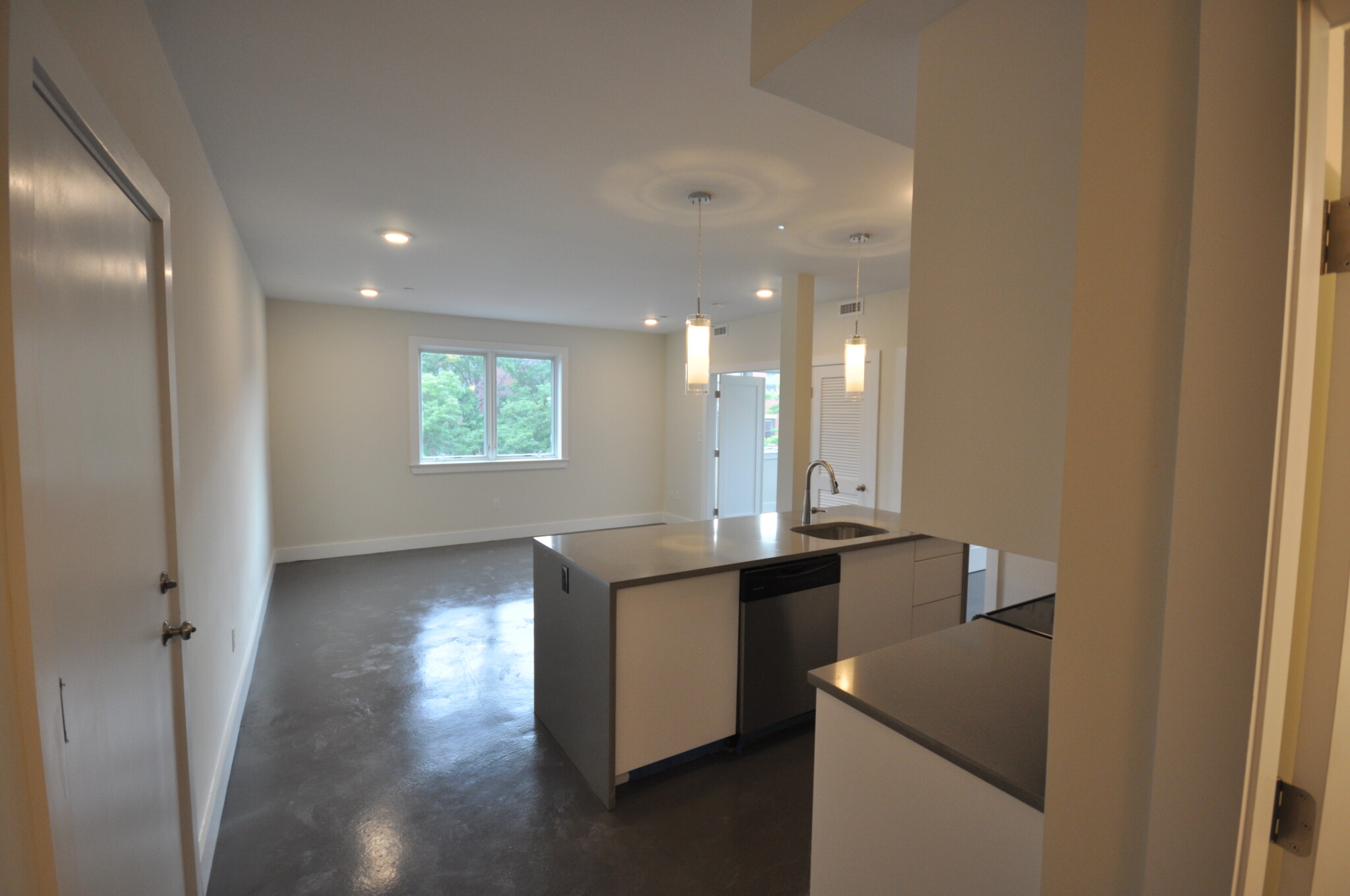 659 Massachusetts Ave, Roxbury