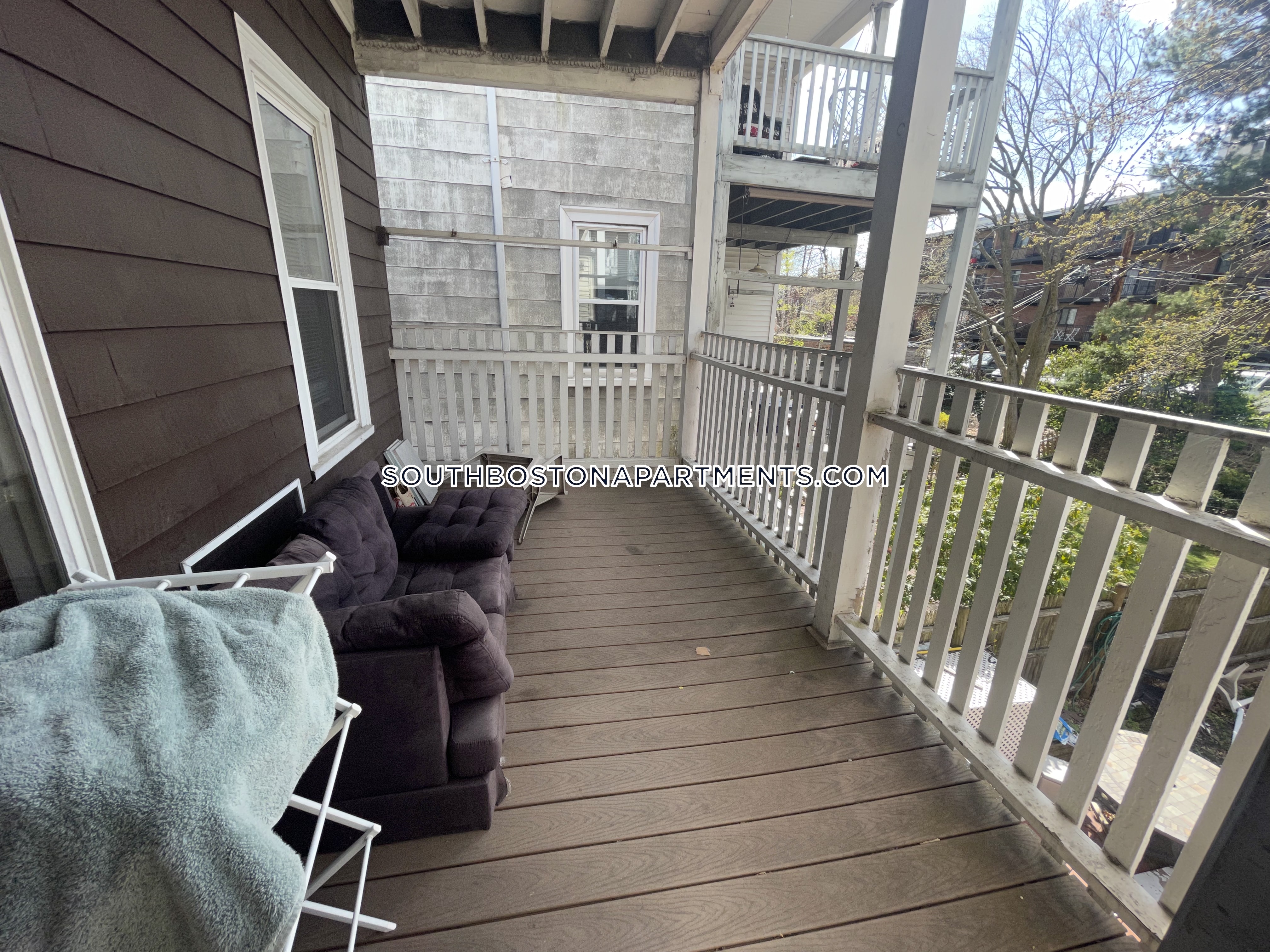 3 bed, 1 bath apartment for rent at 895 East Broadway Unit 2, South Boston — photo 27 of 27