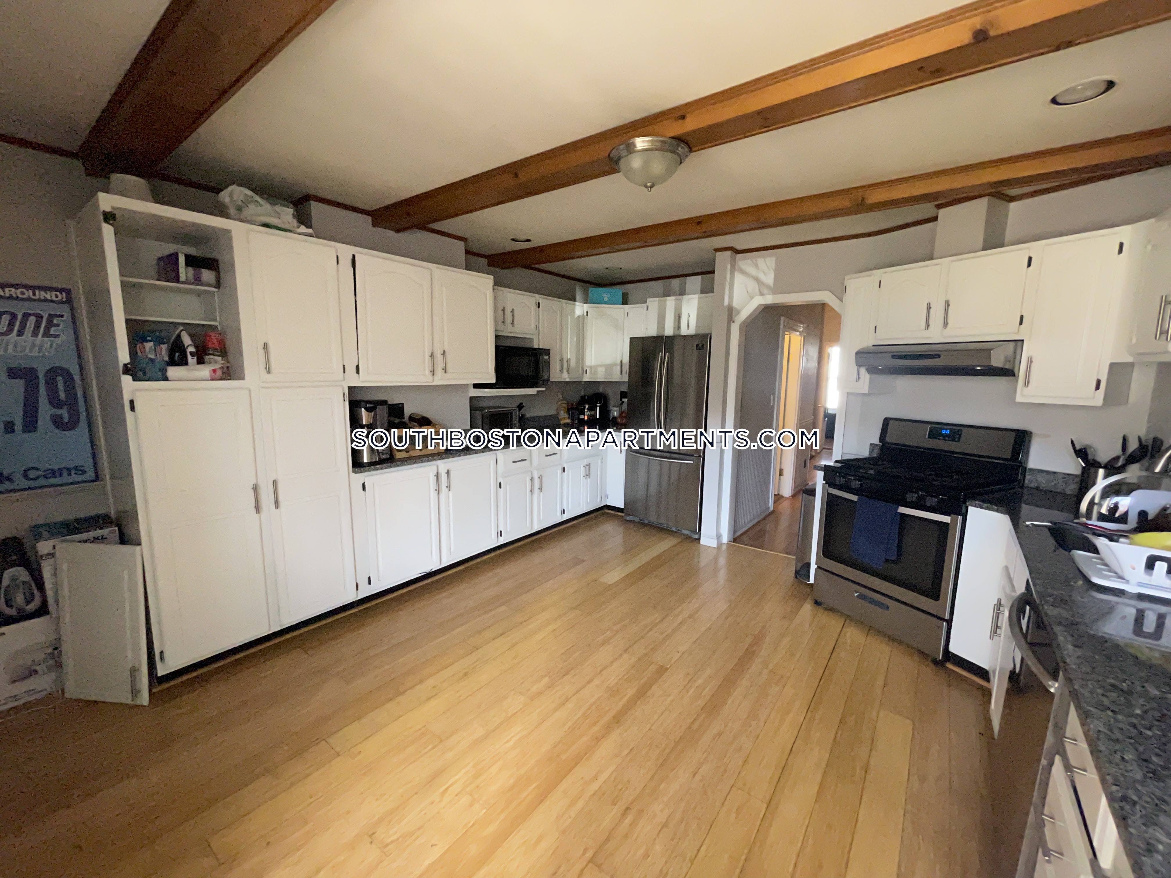 3 bed, 1 bath apartment for rent at 895 East Broadway Unit 2, South Boston — photo 2 of 27