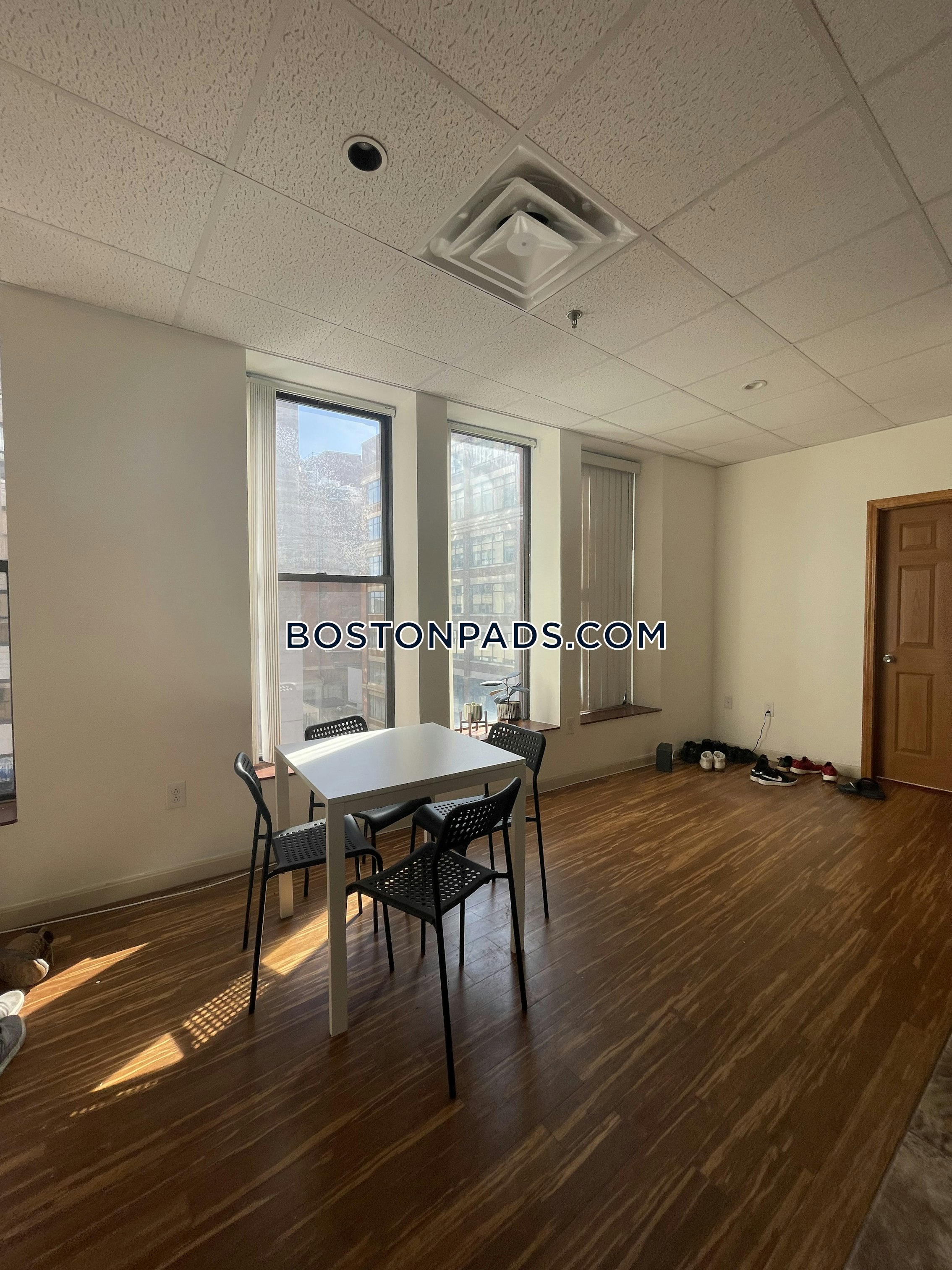 2 bed, 1 bath apartment for rent at 72 Kneeland St Unit 501, Chinatown — photo 9 of 11