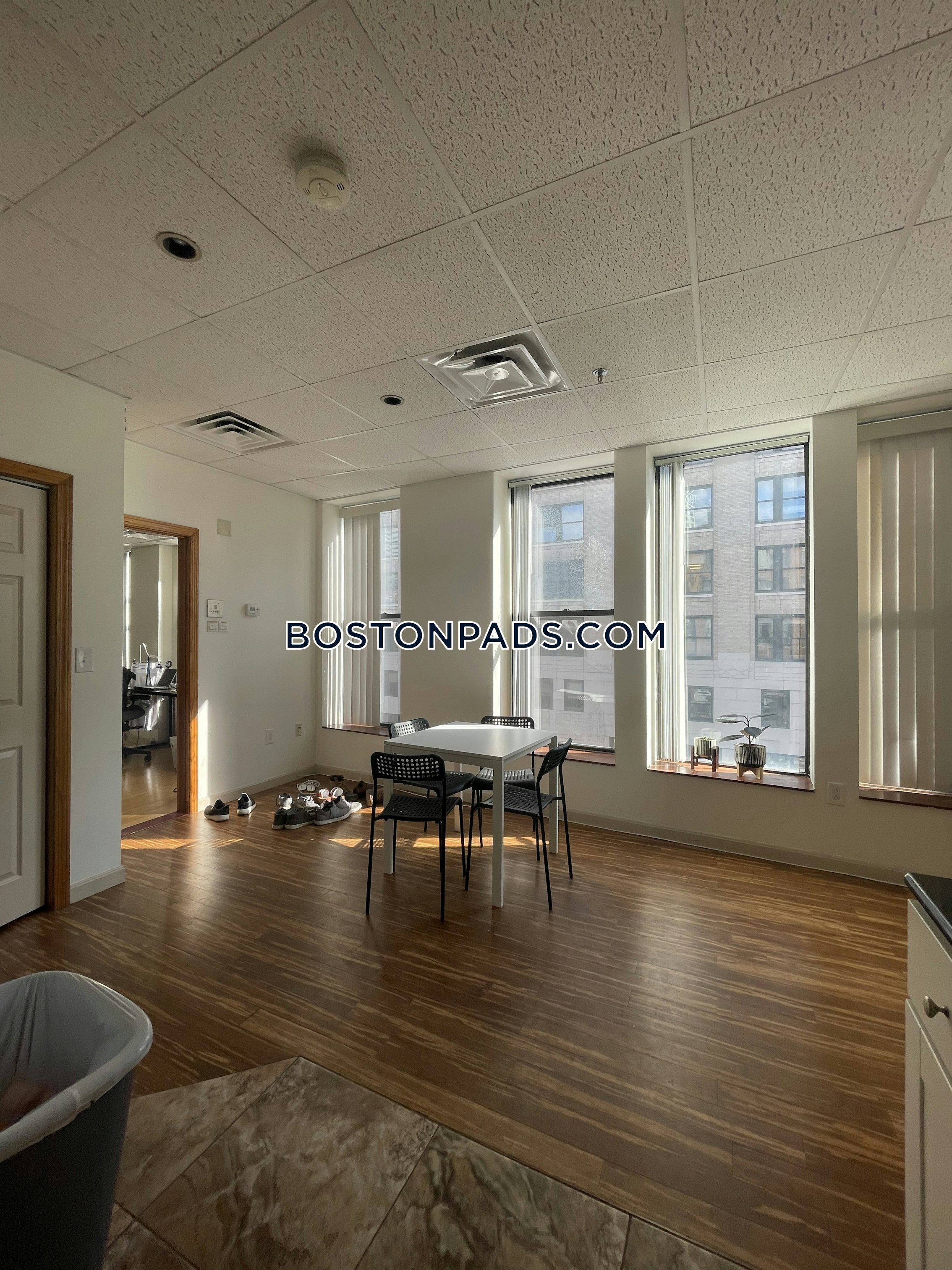 2 bed, 1 bath apartment for rent at 72 Kneeland St Unit 501, Chinatown — photo 3 of 11