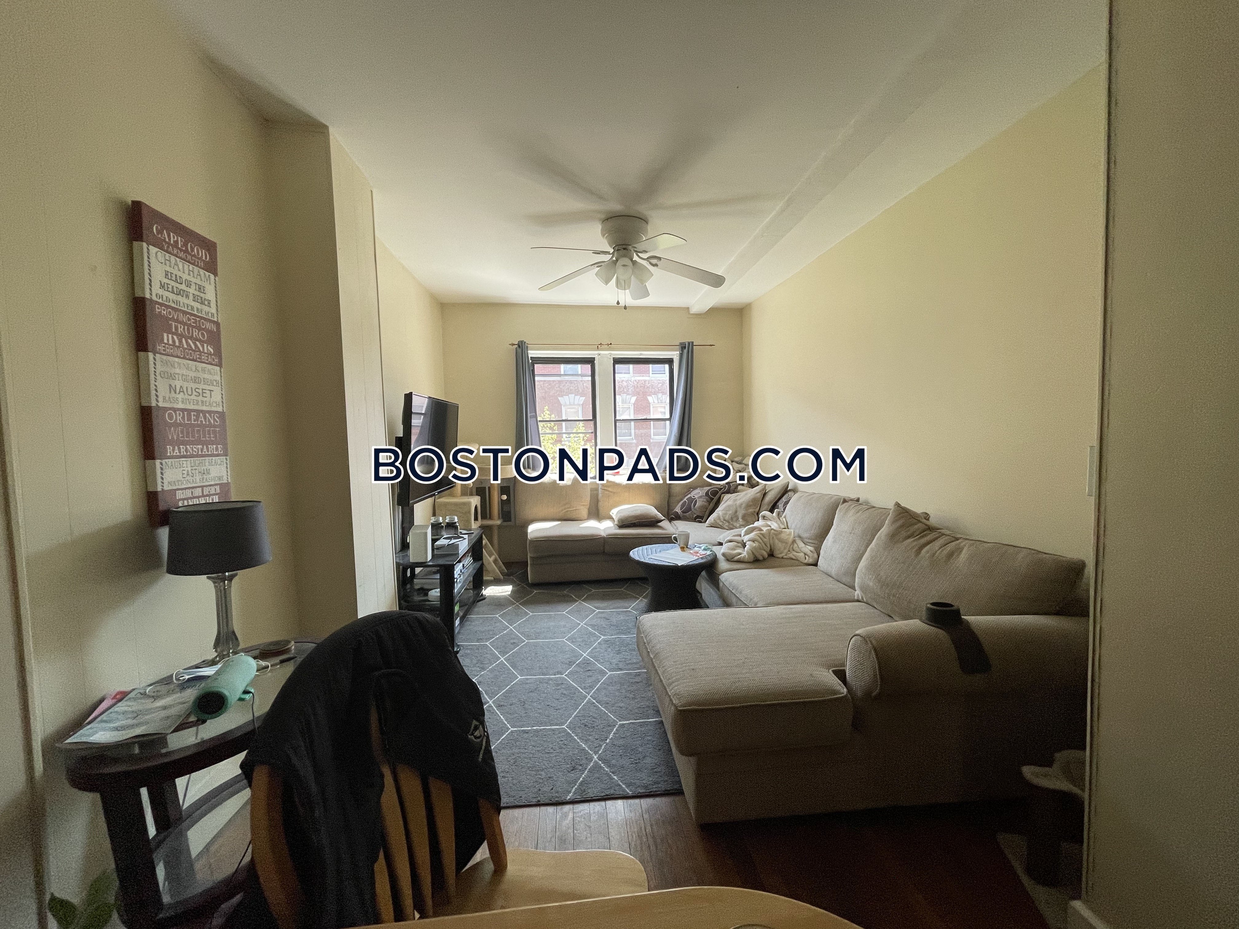 4 bed, 1 bath apartment for rent at 416 Hanover St Unit 3, North End — photo 1 of 9