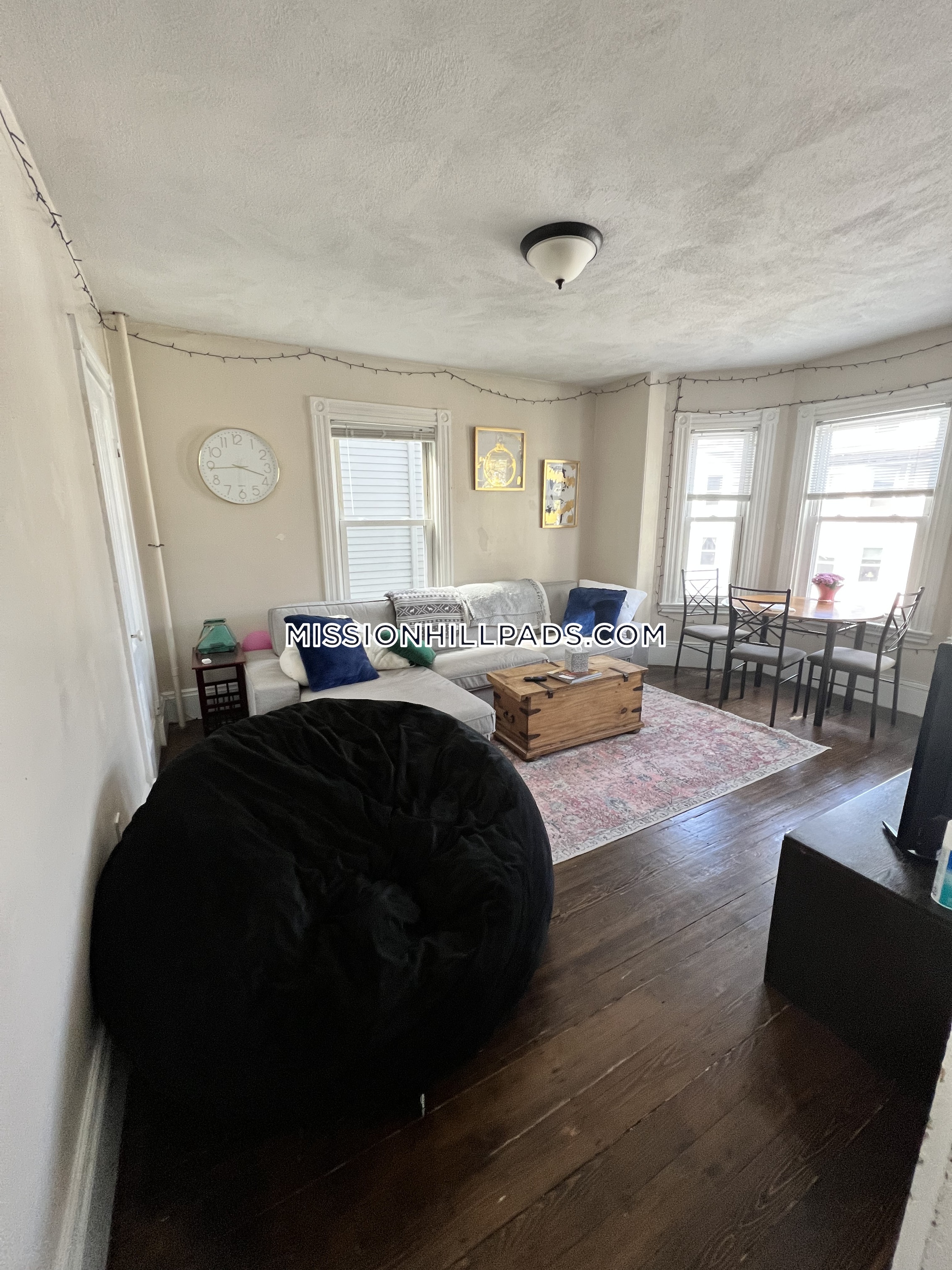 4 bed, 1 bath apartment for rent at 42 Hillside St Unit 2, Mission Hill — photo 16 of 16