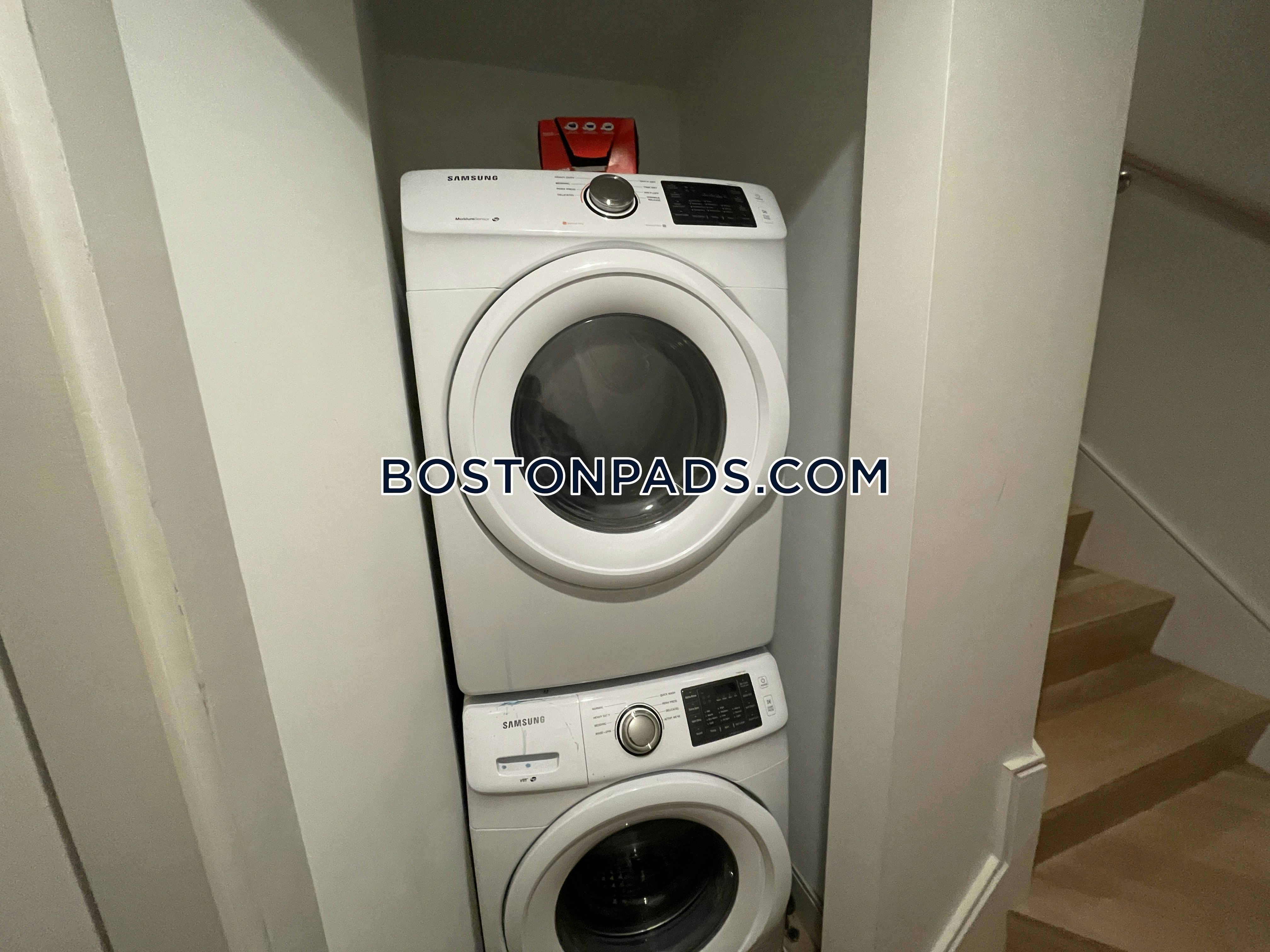 5 bed, 3 bath apartment for rent at 31 Buttonwood Unit 1, Dorchester — photo 33 of 34