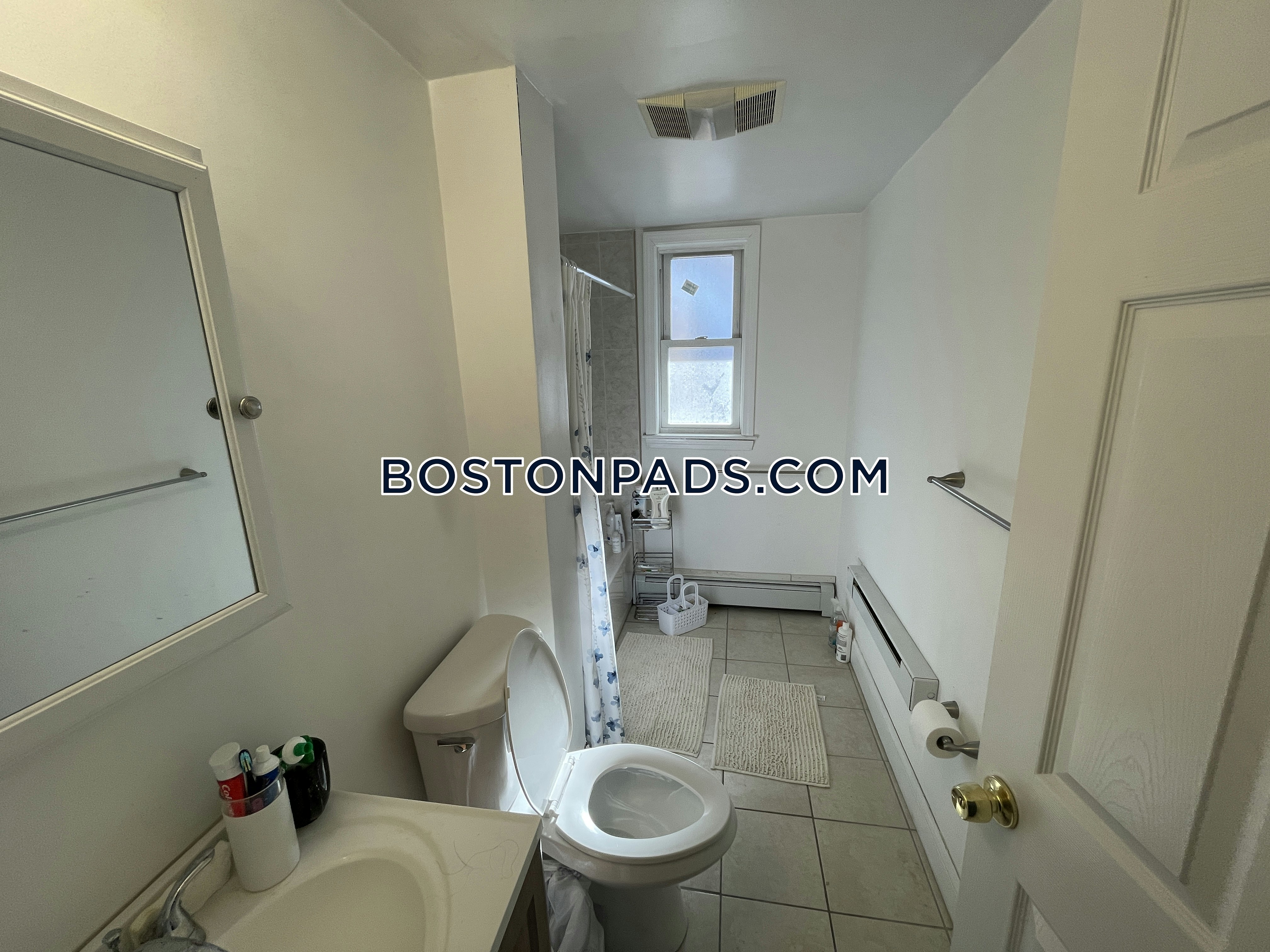 5 bed, 3 bath apartment for rent at 31 Buttonwood Unit 1, Dorchester — photo 34 of 34