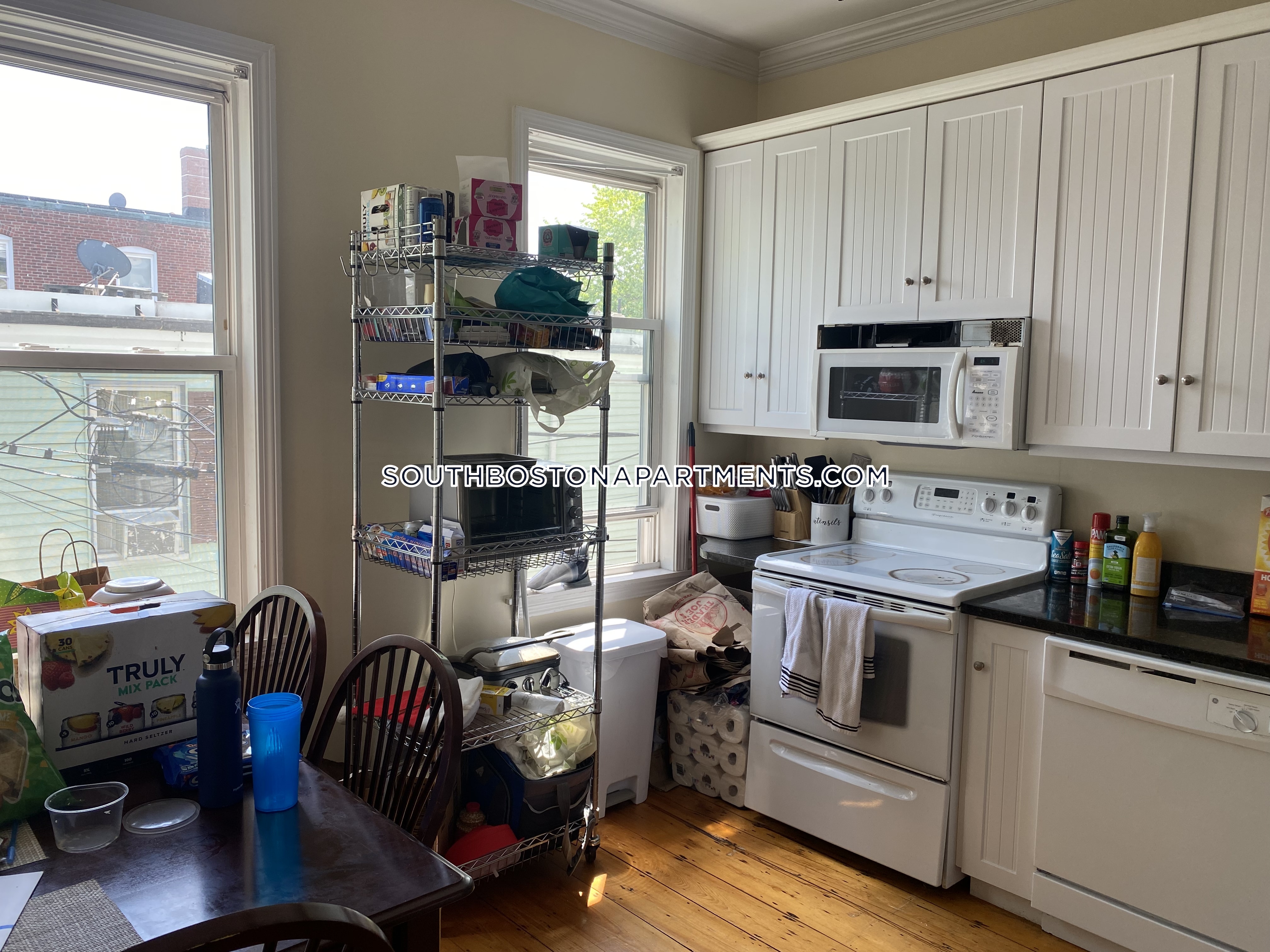 4 bed, 1.5 bath apartment for rent at 595 4th St Unit 2, South Boston — photo 2 of 42