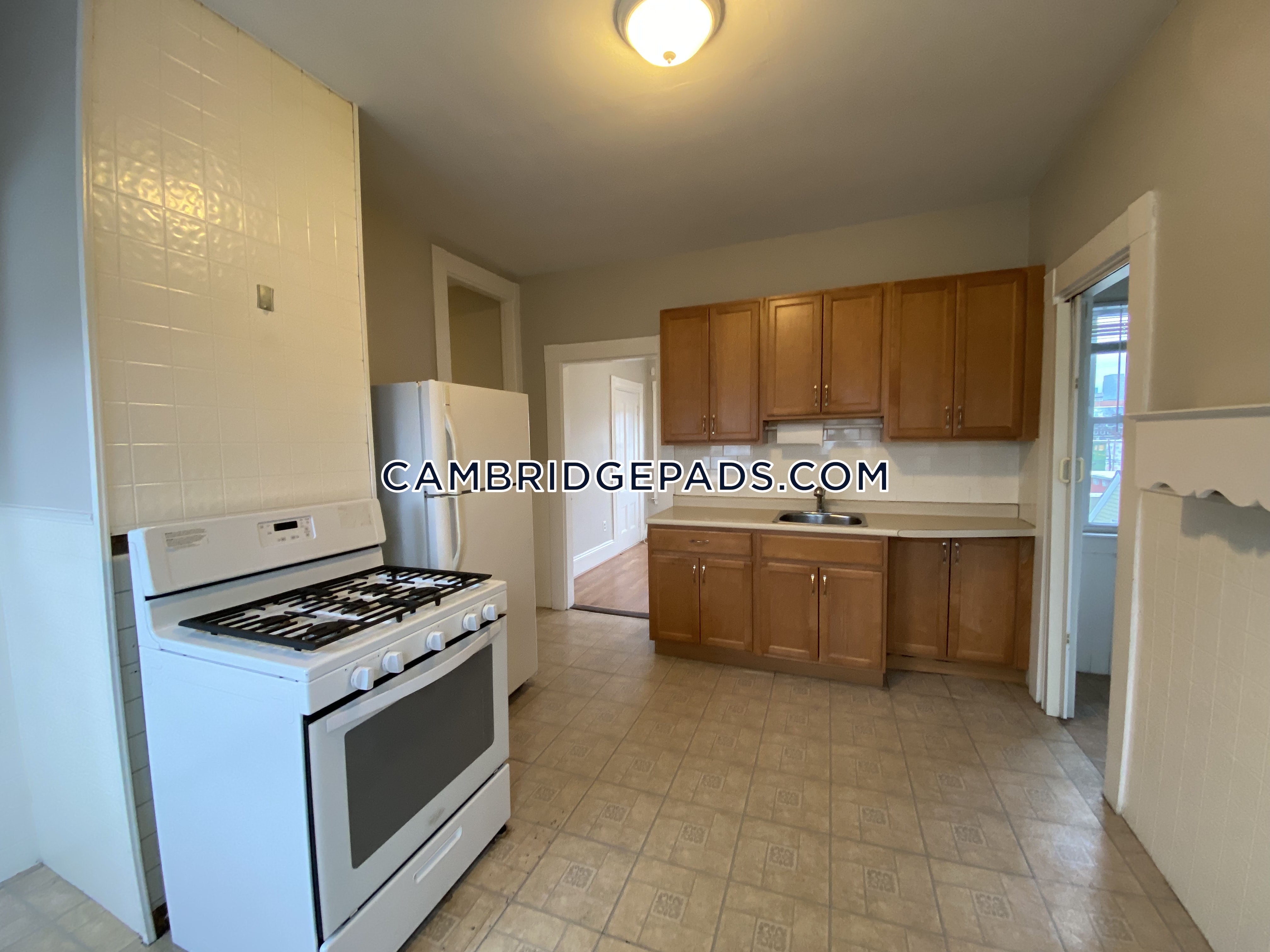 2 split bed, 1 bath apartment for rent at 70 Spring Unit 3A, East Cambridge