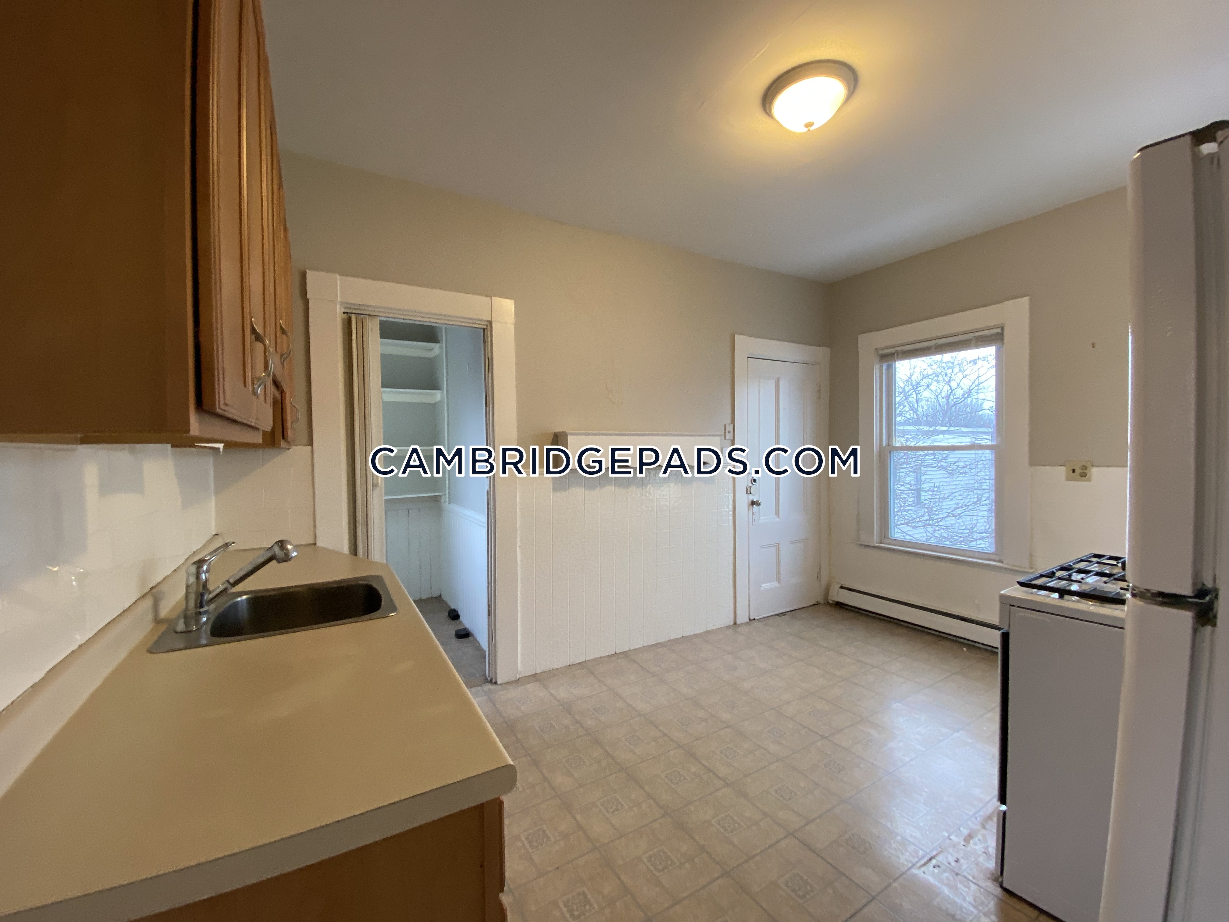 2 split bed, 1 bath apartment for rent at 70 Spring Unit 3A, East Cambridge — photo 2 of 9