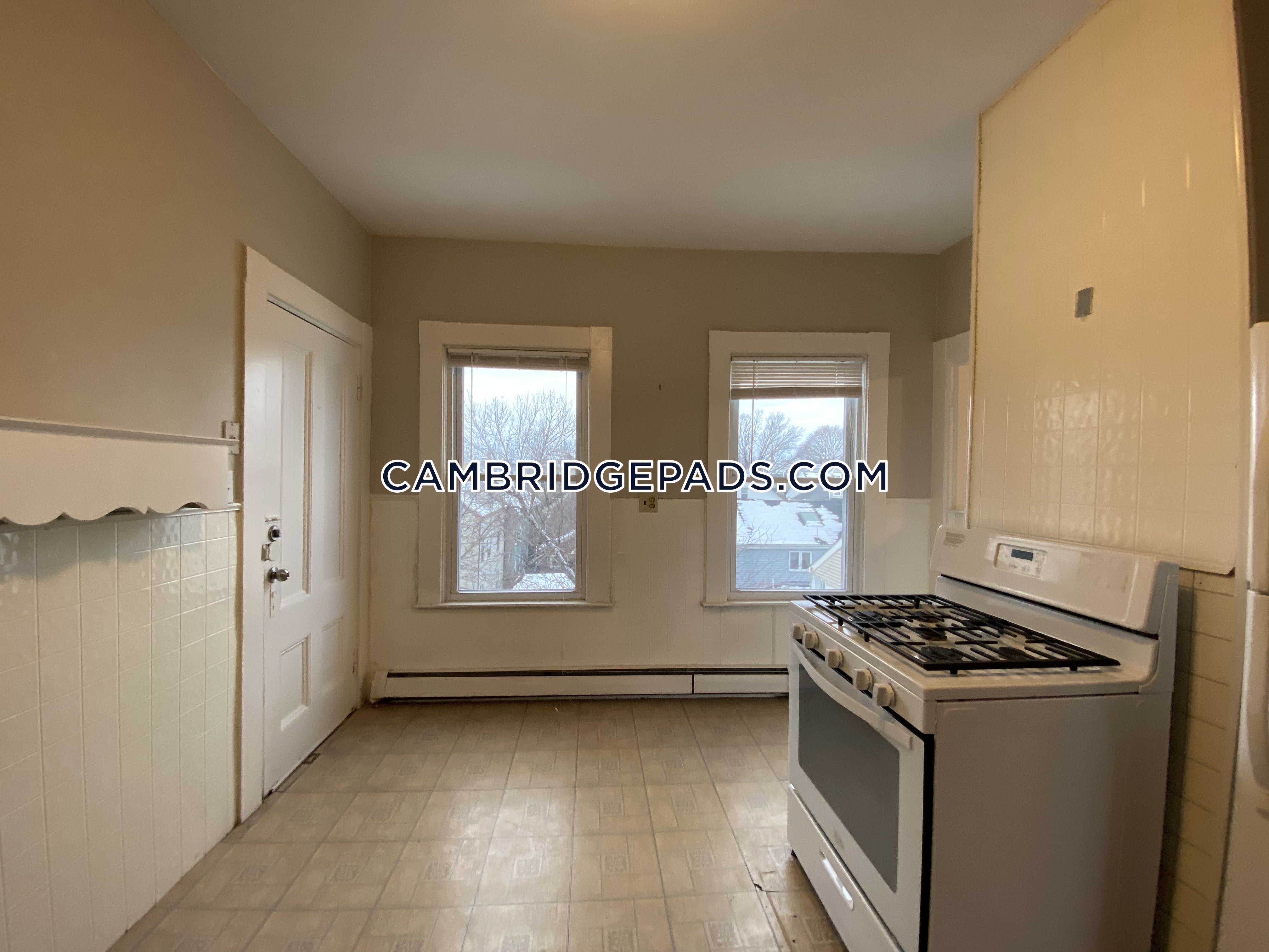 2 split bed, 1 bath apartment for rent at 70 Spring Unit 3A, East Cambridge — photo 3 of 9