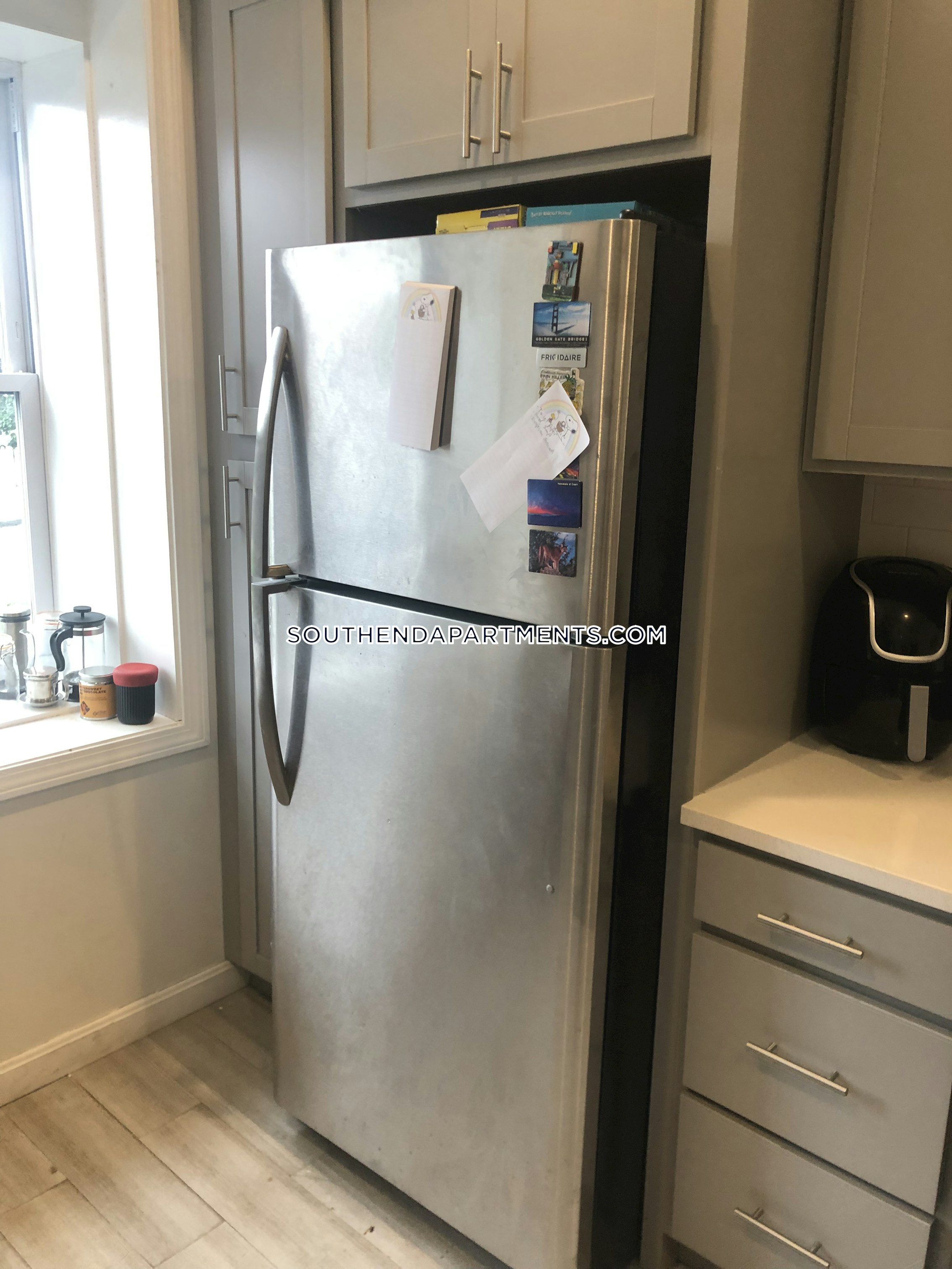 3 bed, 1 bath apartment for rent at 608 Shawmut Ave Unit 2, Roxbury — photo 7 of 8
