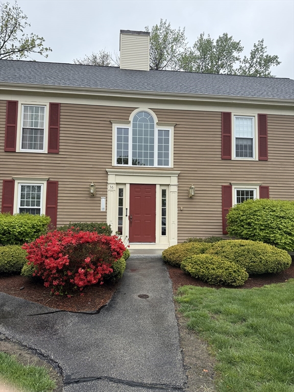 36 Essex Green Ln, Peabody