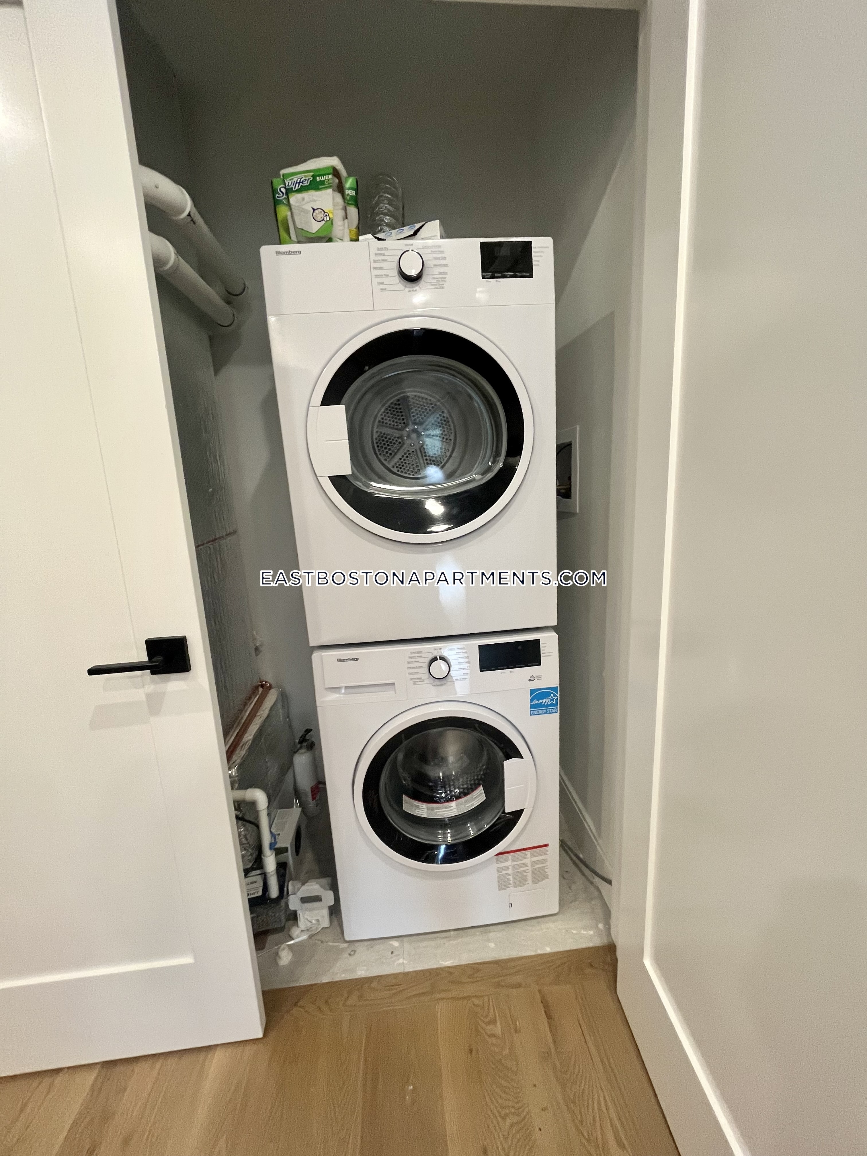 3 bed, 2 bath apartment for rent at 46 Lexington St Unit 4, East Boston — photo 3 of 35