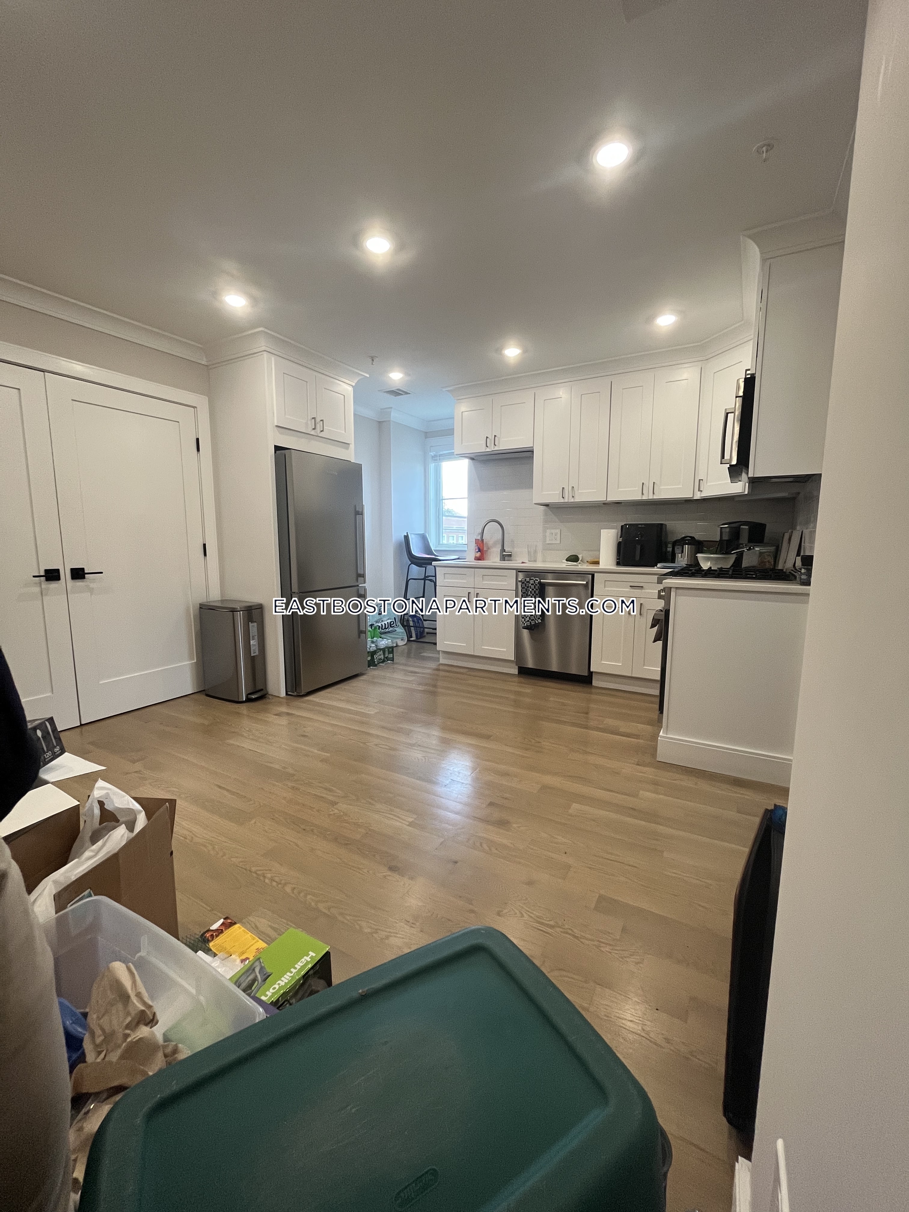 3 bed, 2 bath apartment for rent at 46 Lexington St Unit 4, East Boston — photo 6 of 35