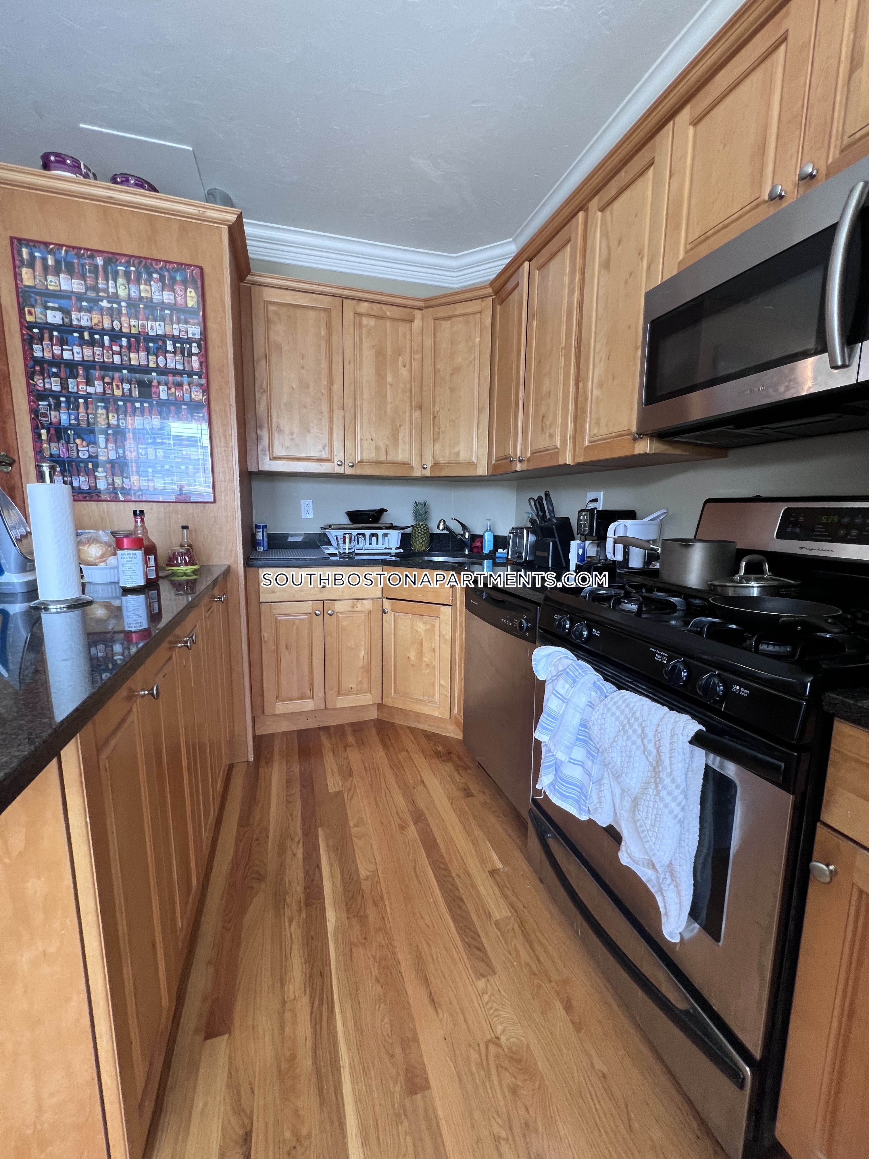 2 bed, 1 bath apartment for rent at 132 8th St Unit 3, South Boston — photo 1 of 15